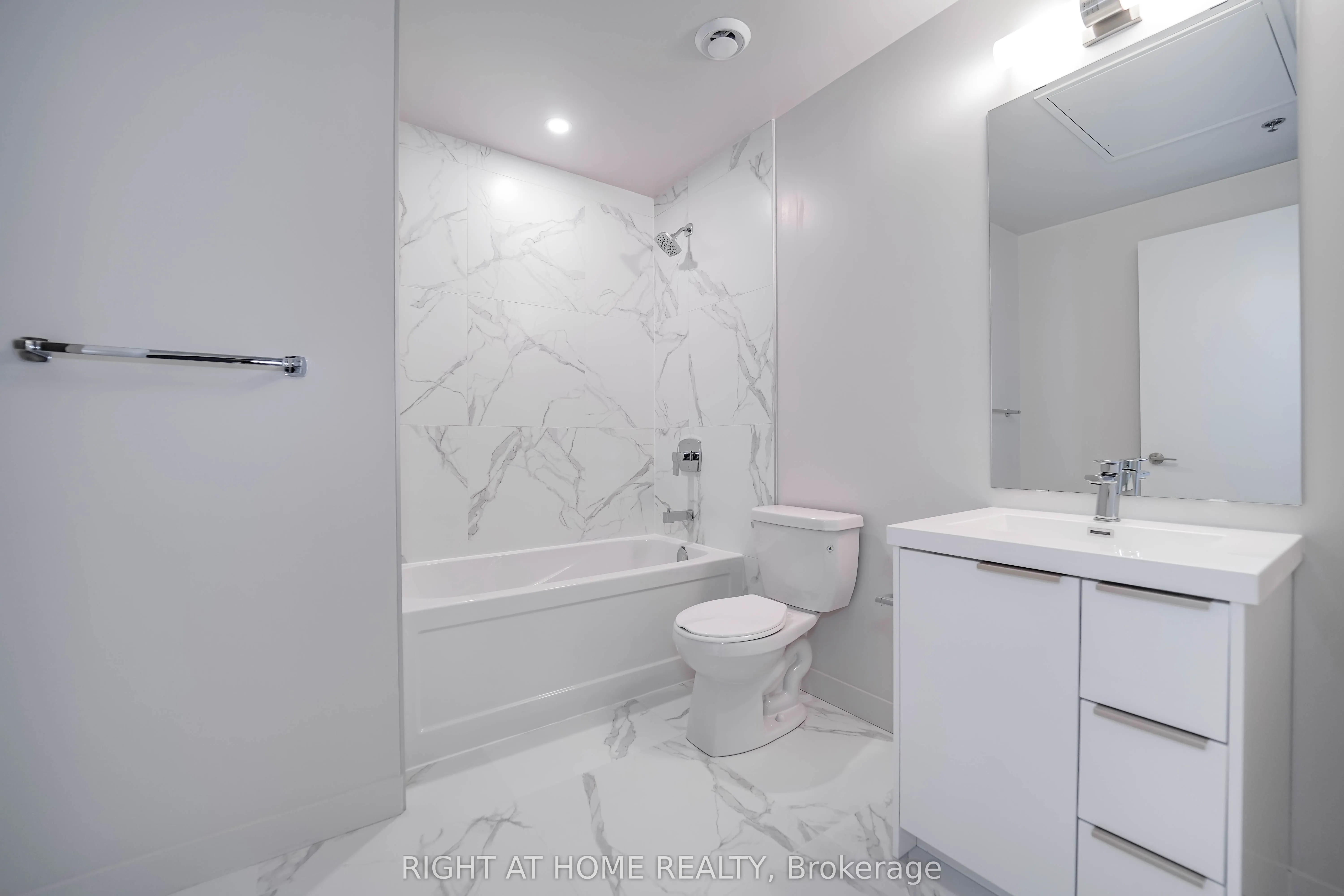 90 Glen Everest Road, #412