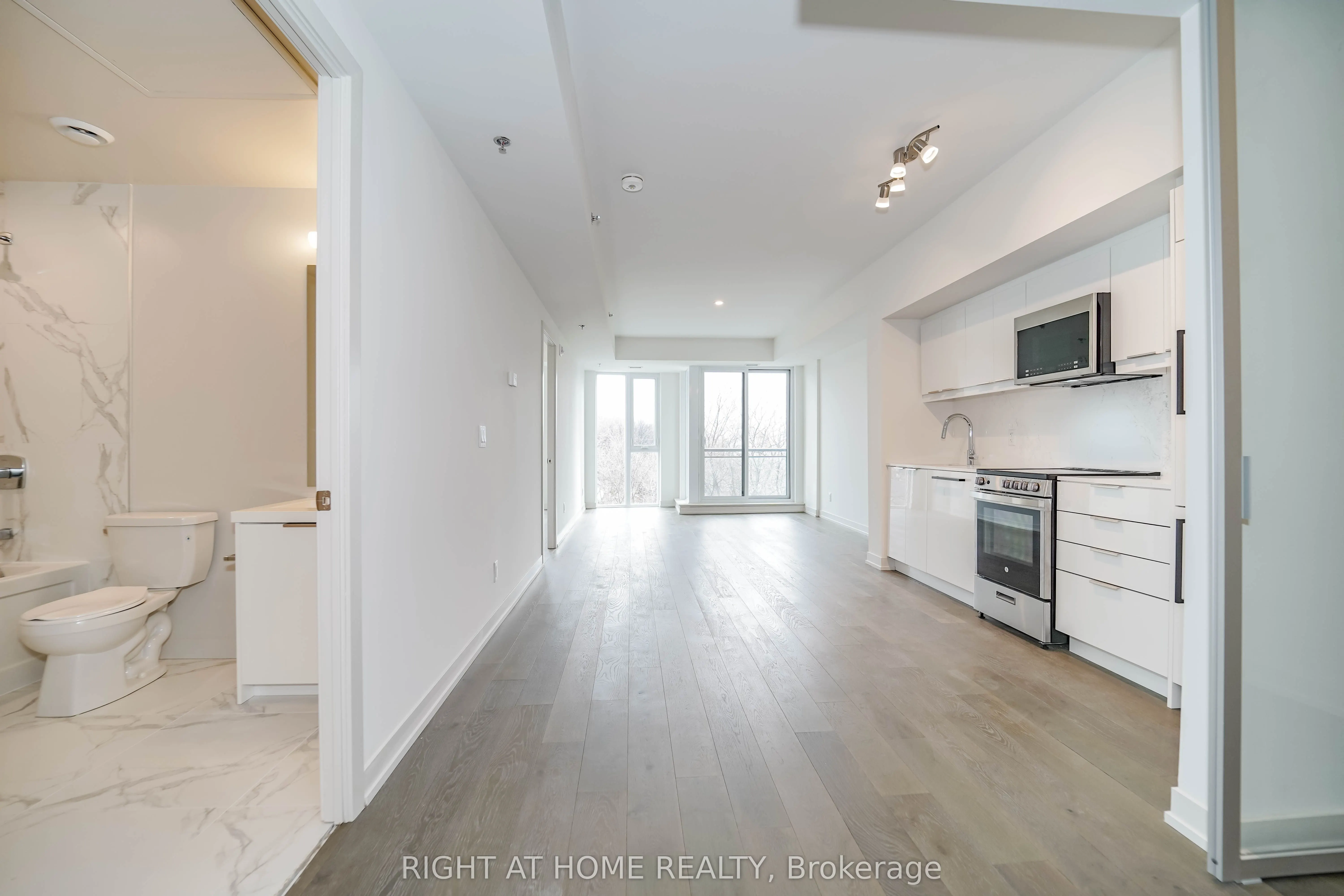 90 Glen Everest Road, #412