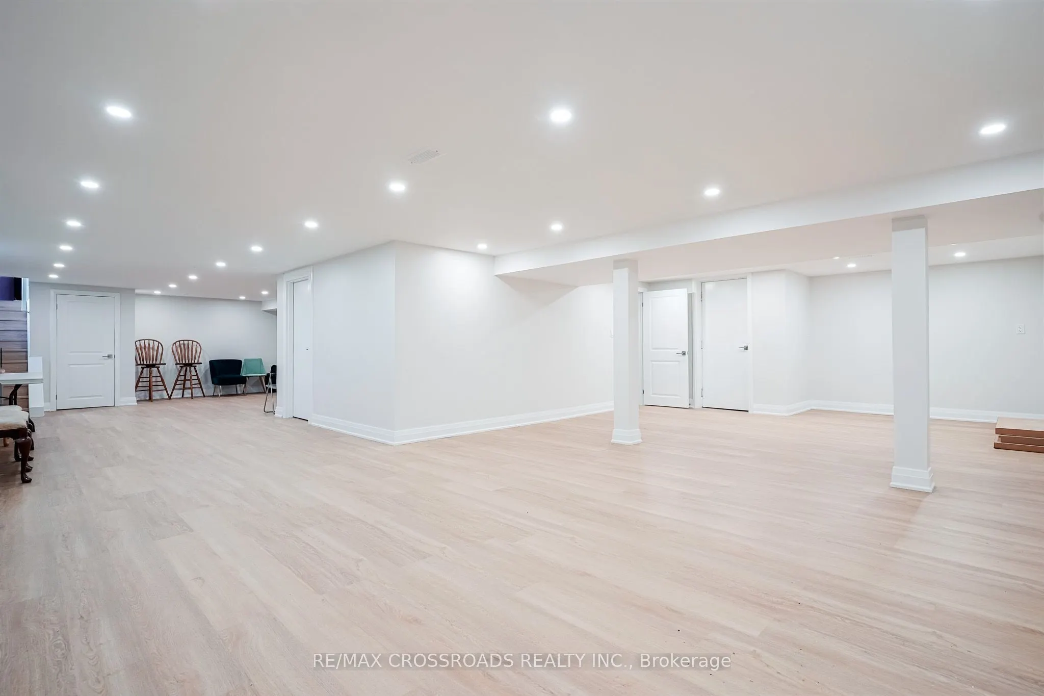2292 Baseline Road W