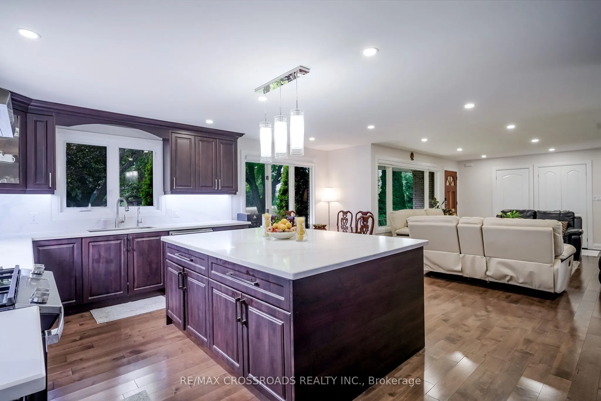 2292 Baseline Road W
