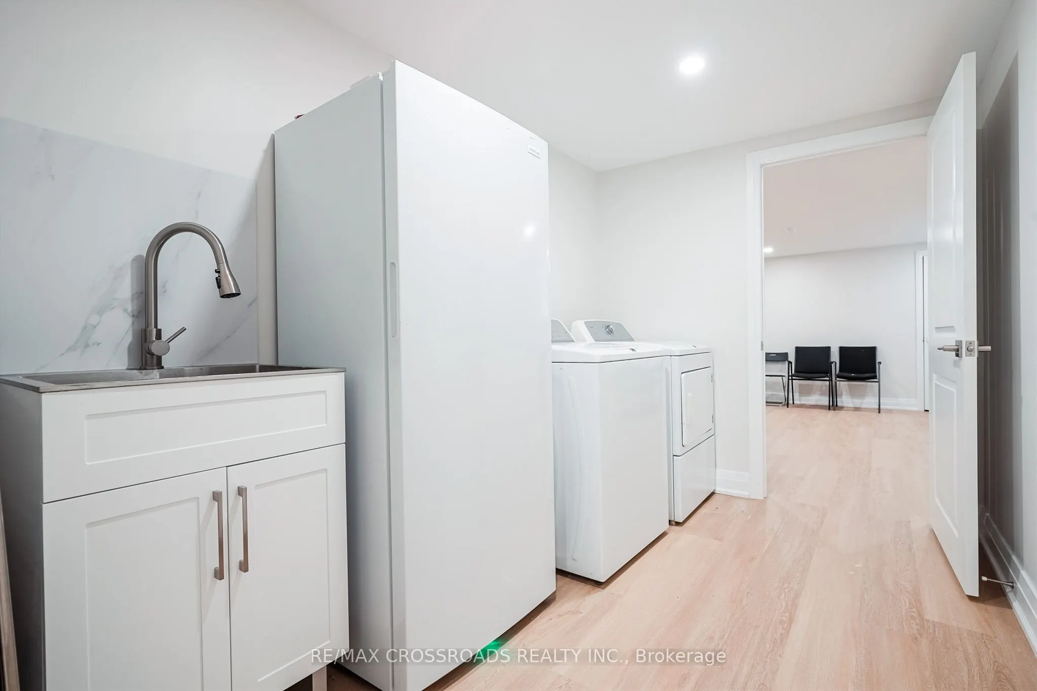 2292 Baseline Road W