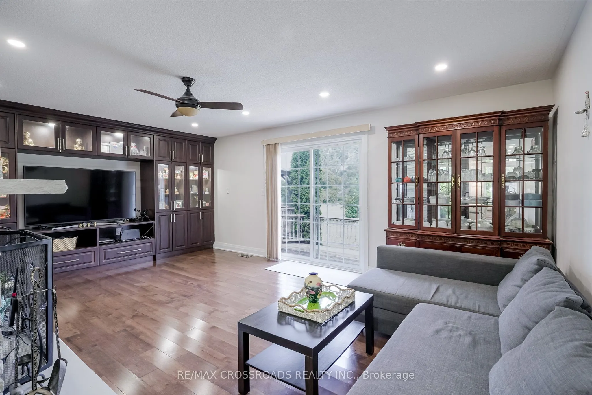 2292 Baseline Road W