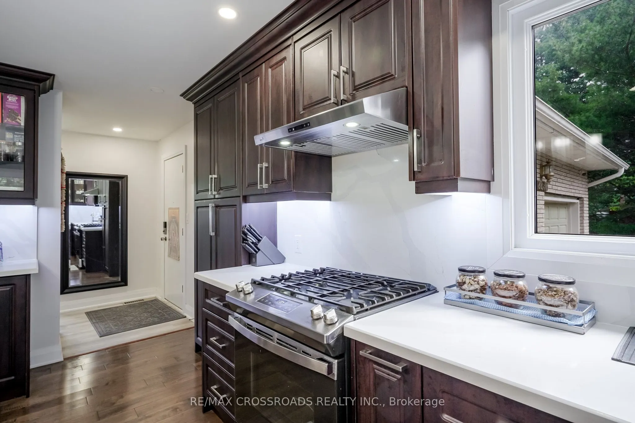 2292 Baseline Road W