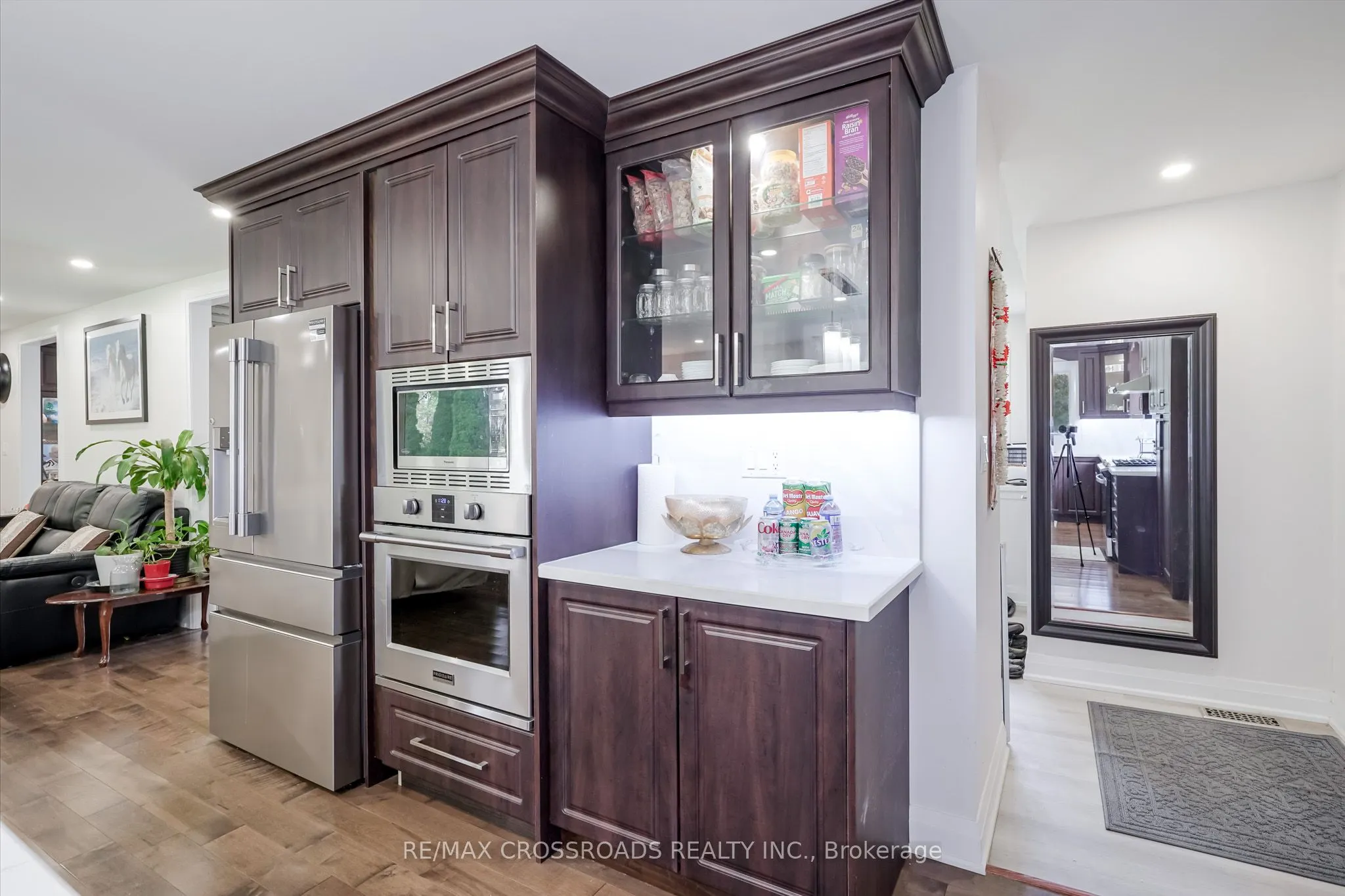 2292 Baseline Road W