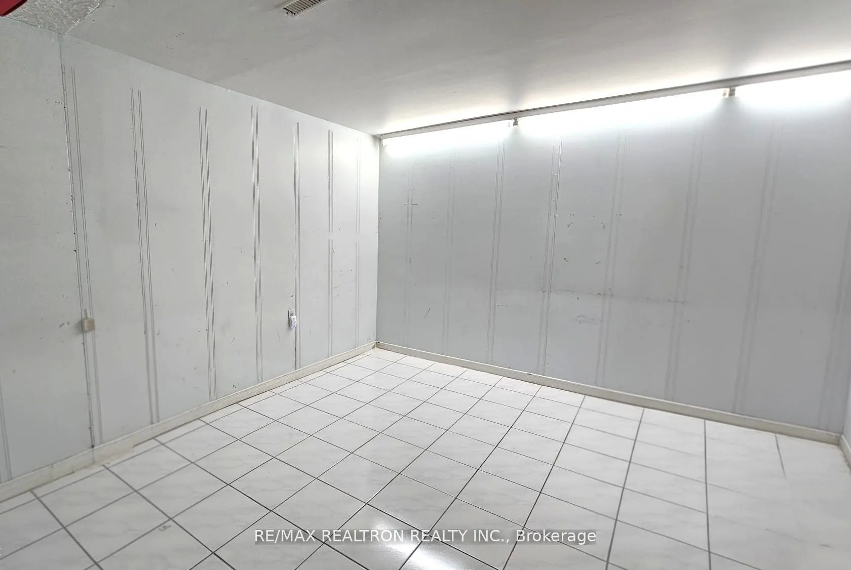 15 Brimwood Boulevard, #27
