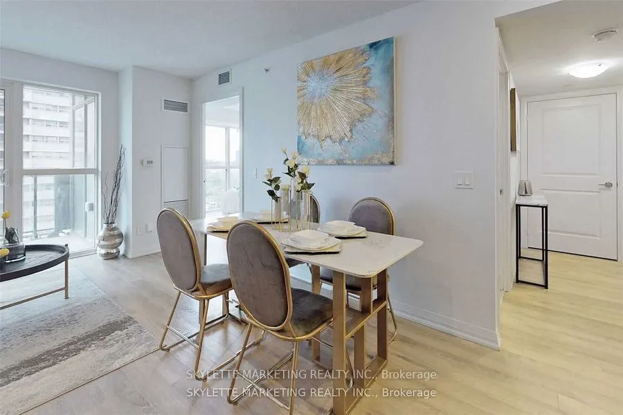 30 Meadowglen Place, #609