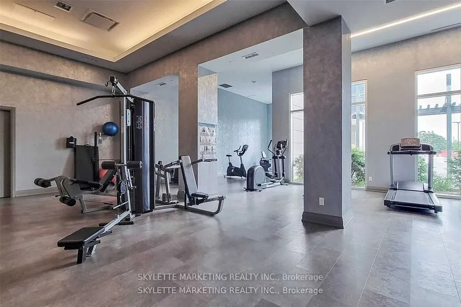 30 Meadowglen Place, #609