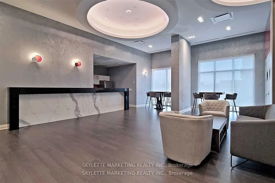 30 Meadowglen Place, #609
