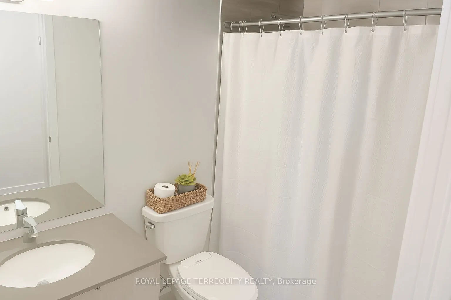 1435 Celebration Drive, #1106