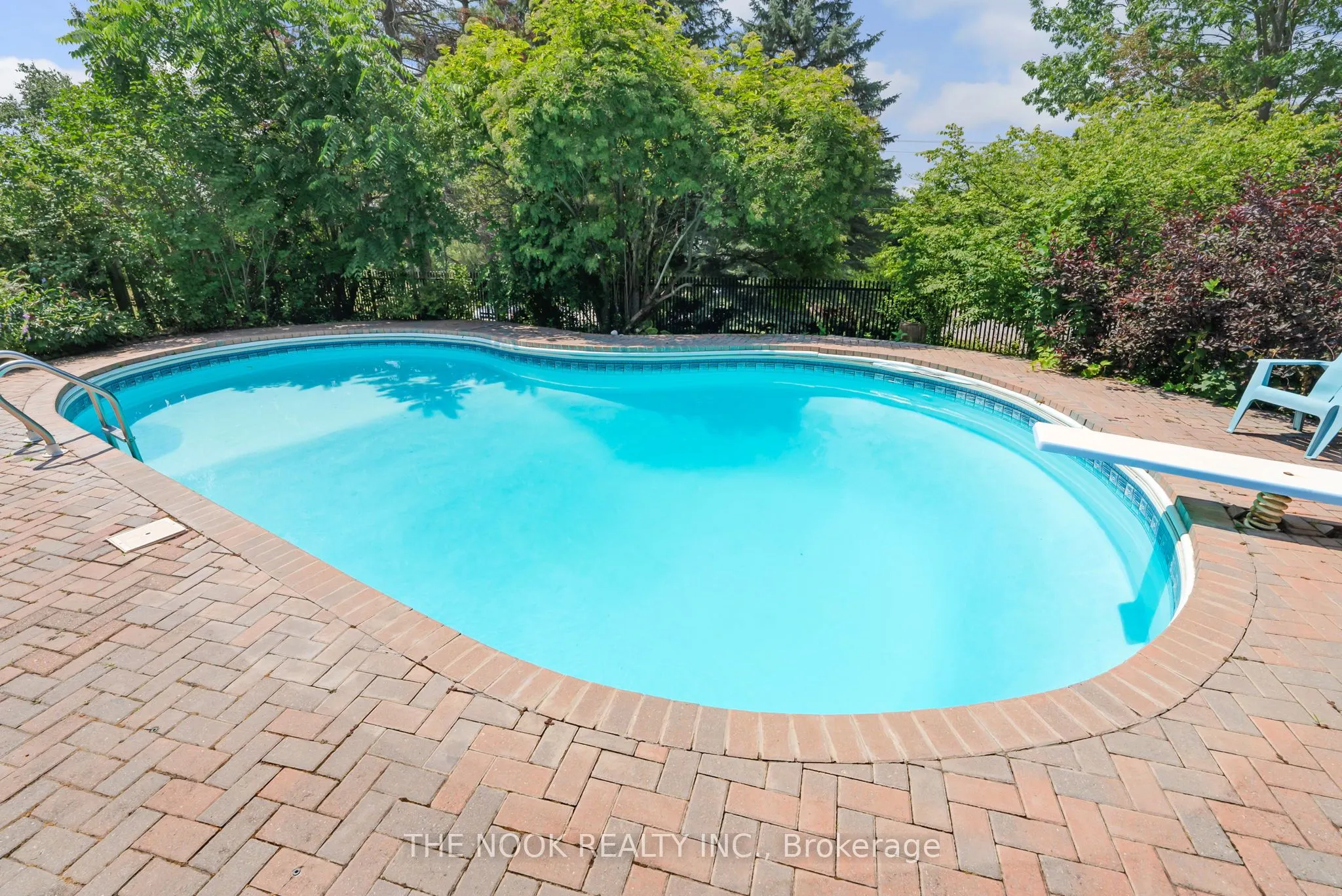 385 Fralicks Beach Road