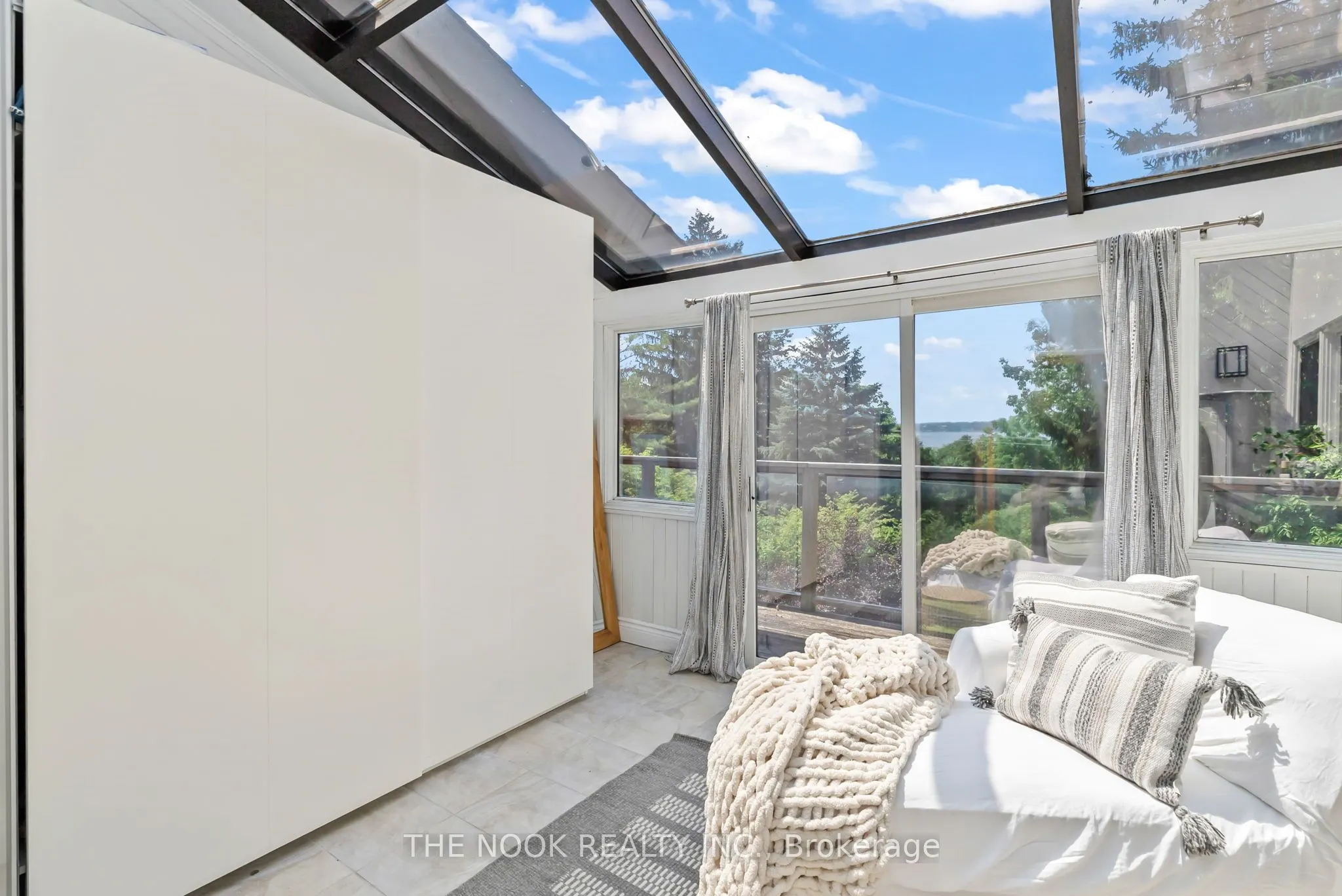 385 Fralicks Beach Road