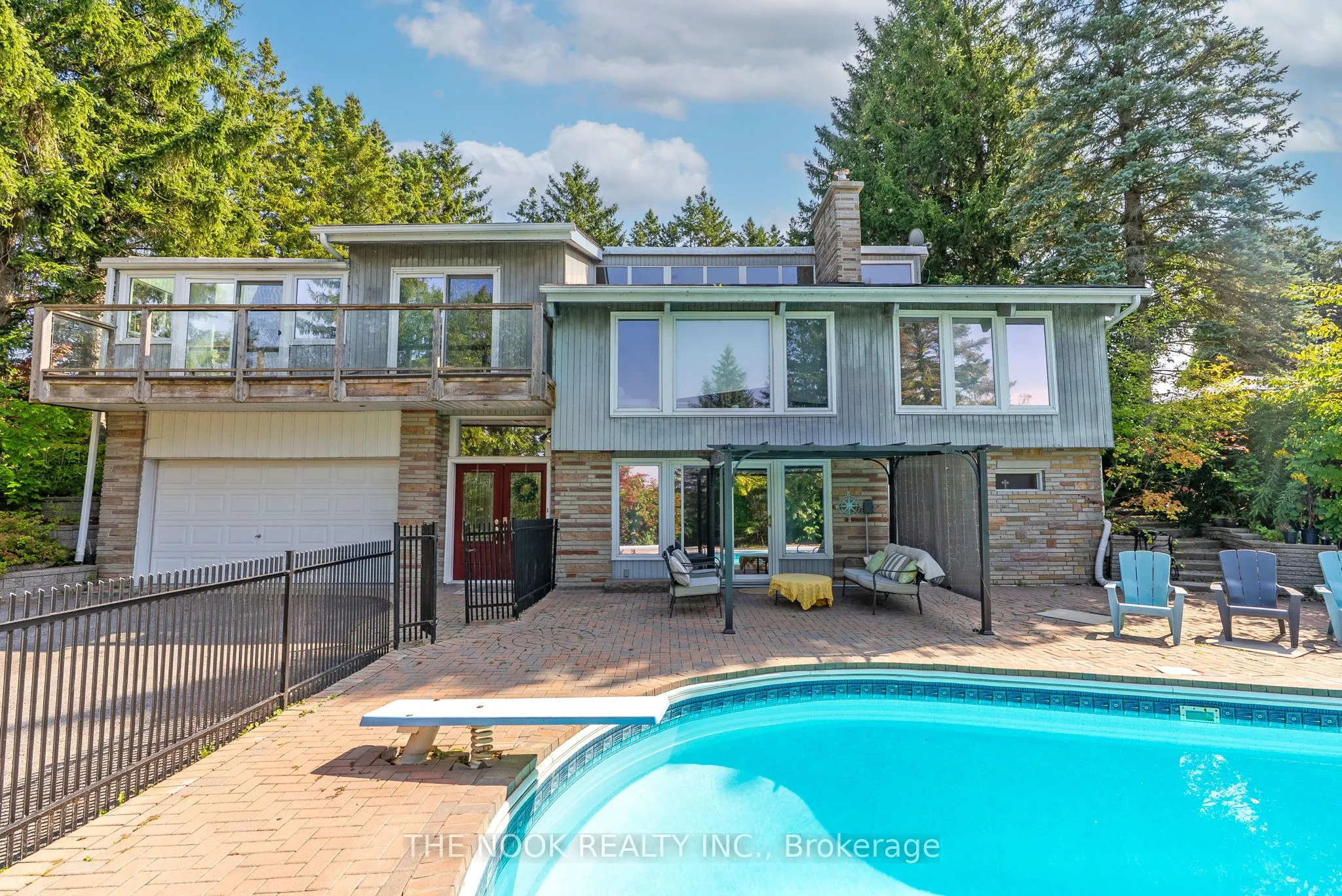 385 Fralicks Beach Road