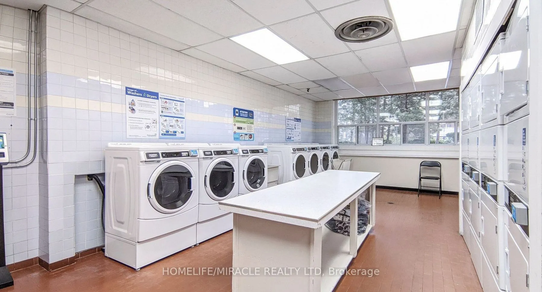 5 Massey Square, #1819