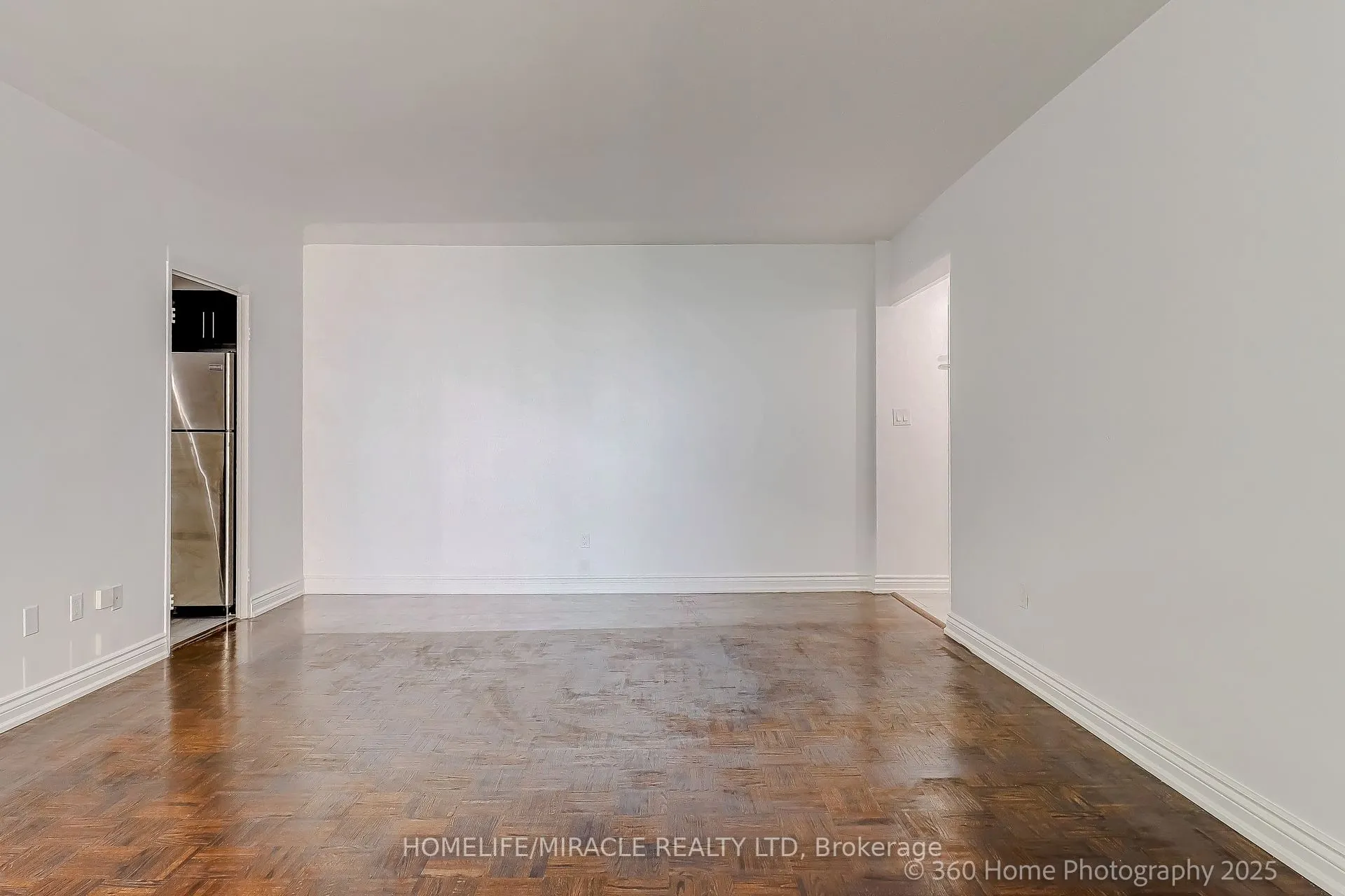 5 Massey Square, #1819