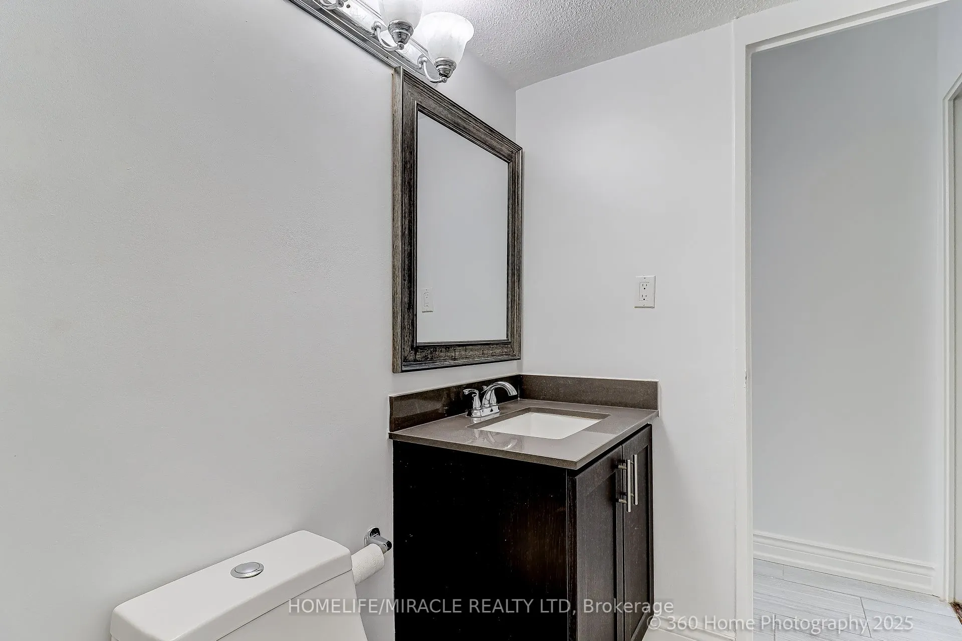 5 Massey Square, #1819