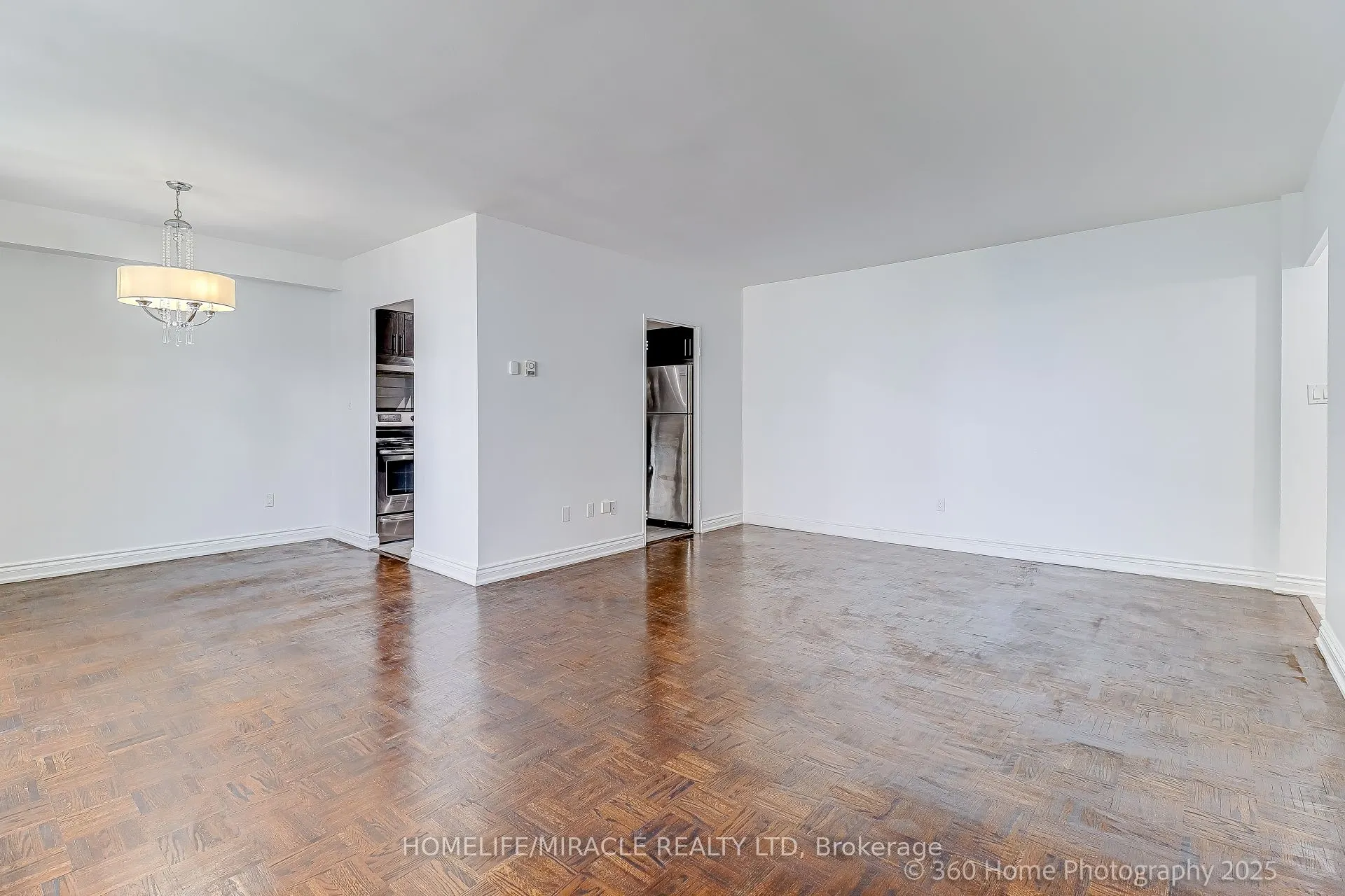 5 Massey Square, #1819