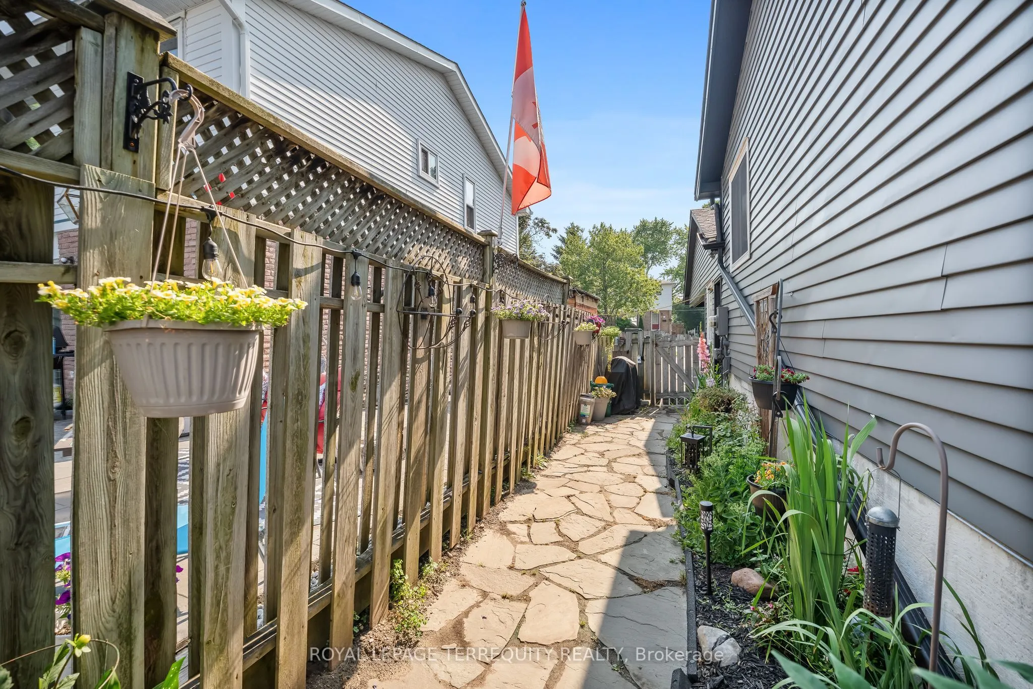 425 Lesabre Street