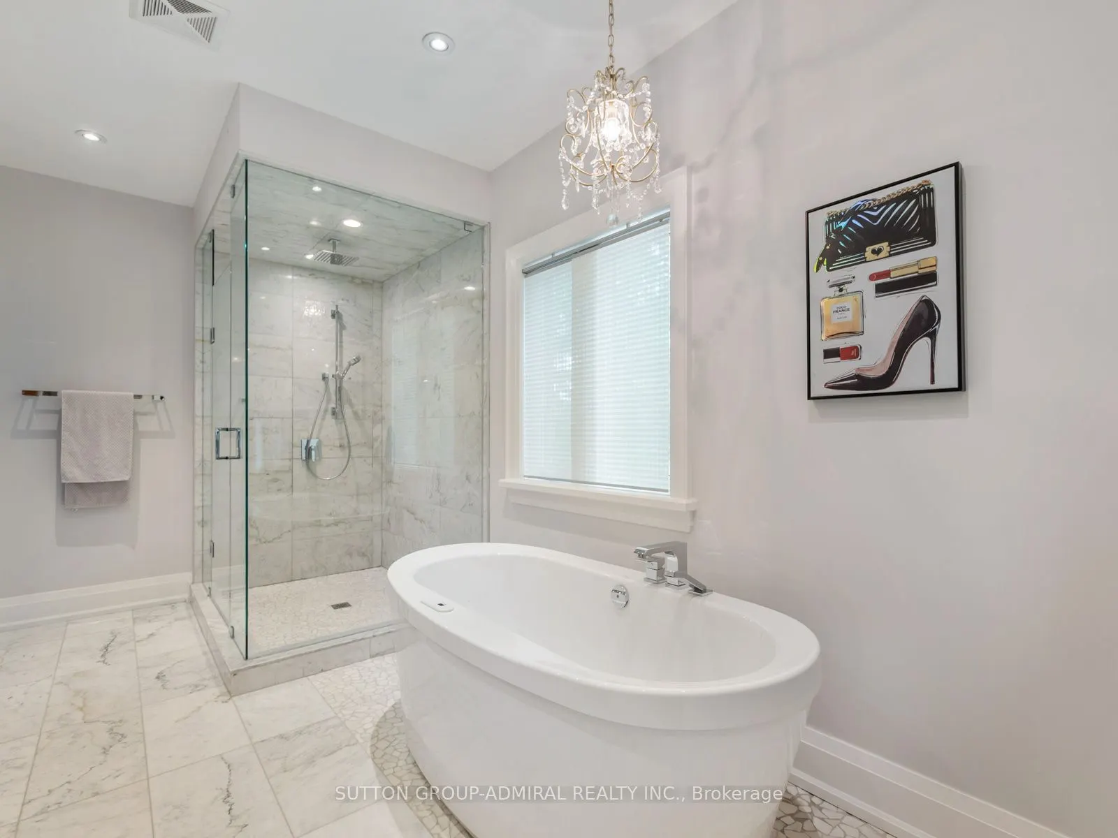 1 Dustan Crescent