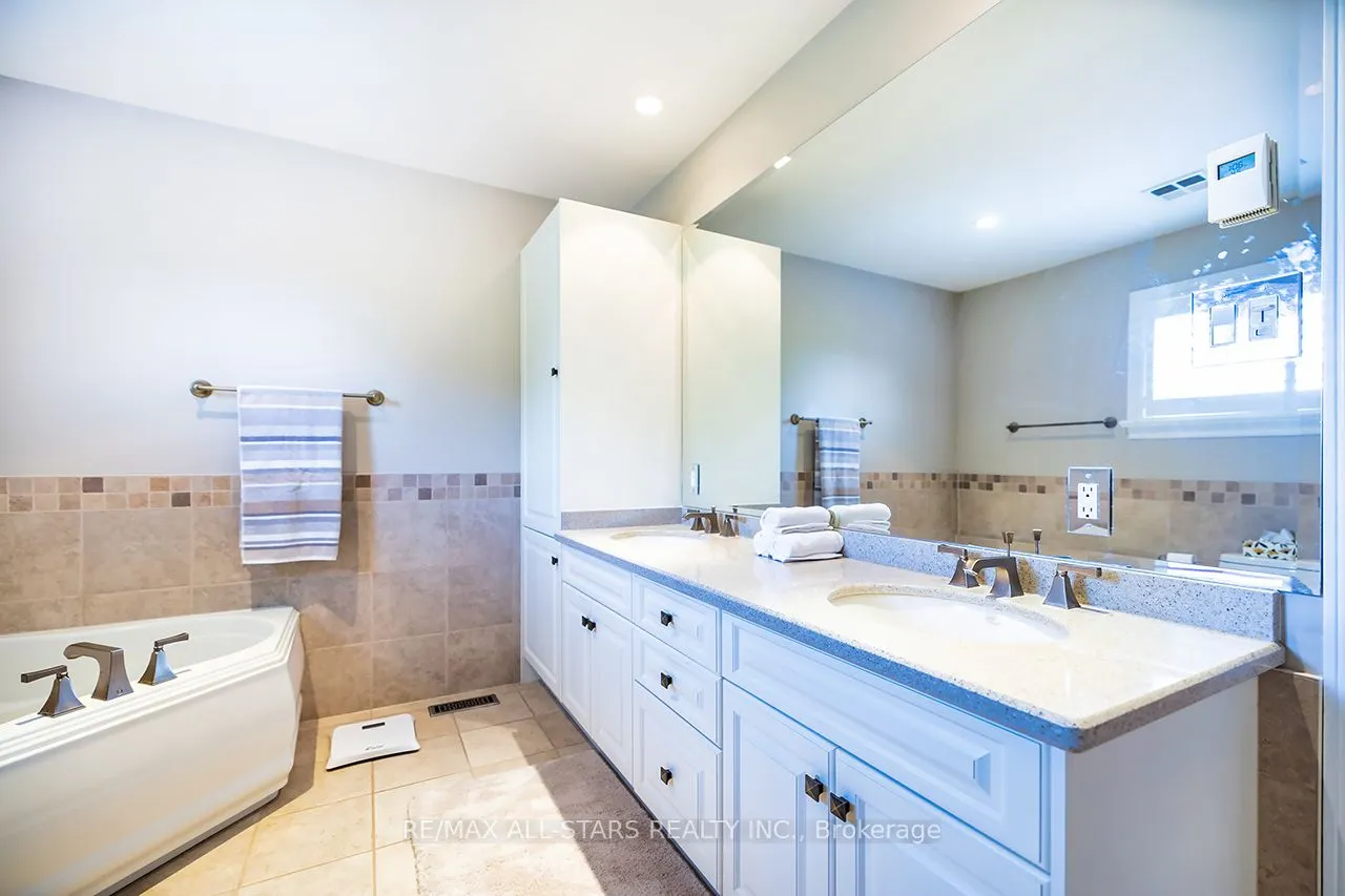 81 Hyland Crescent