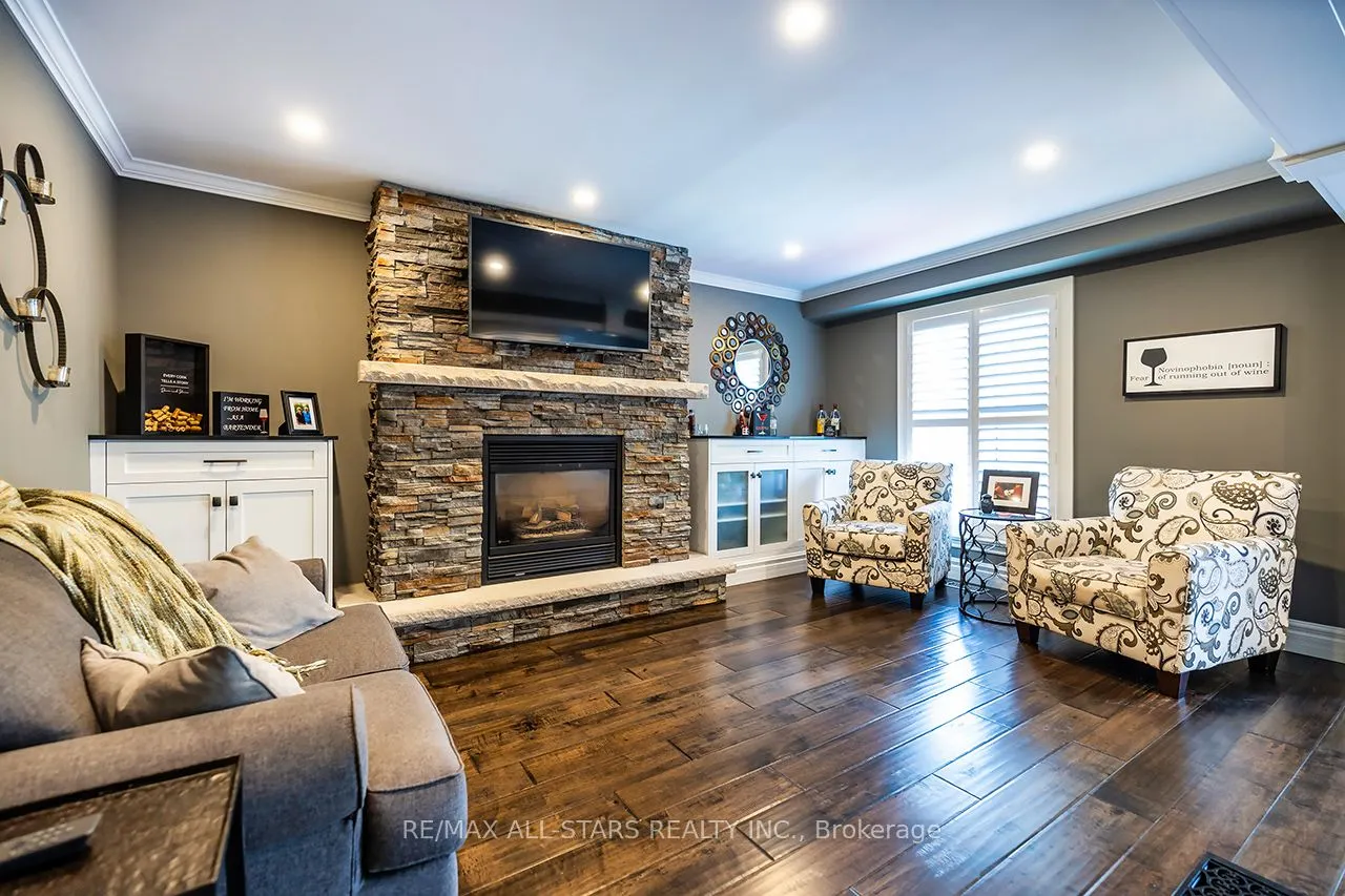 81 Hyland Crescent