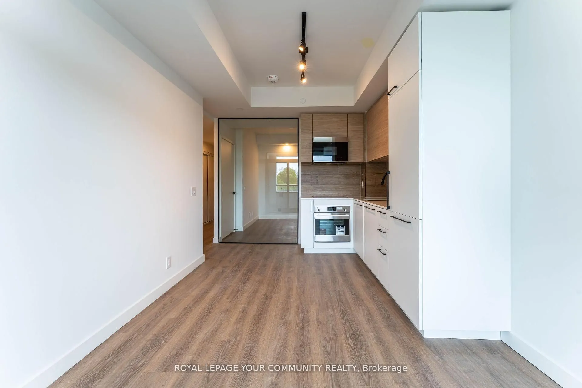 1050 Eastern Avenue E, #317