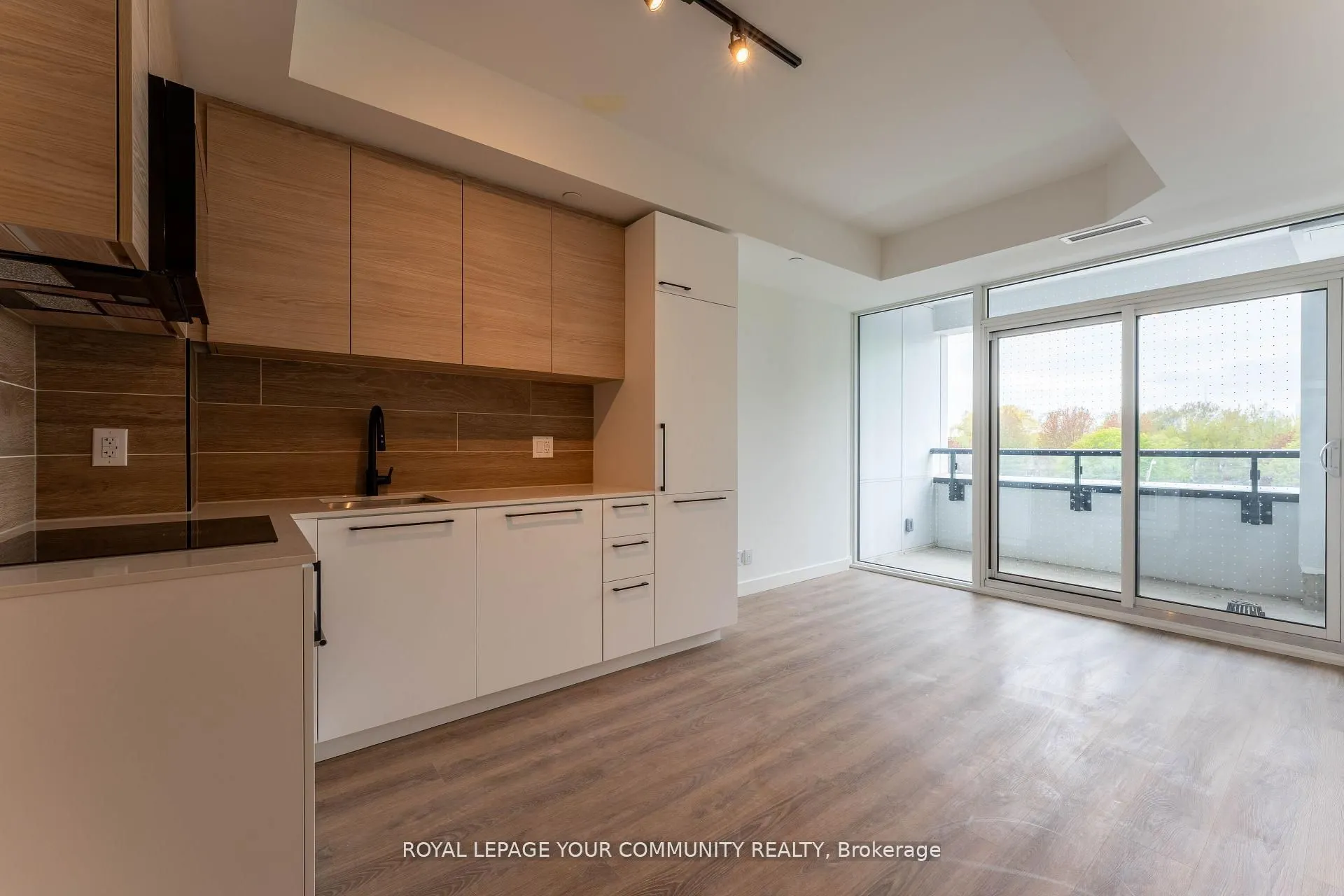 1050 Eastern Avenue E, #317