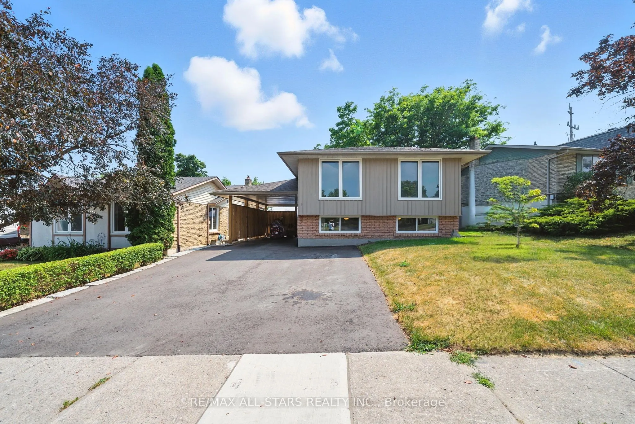 3 Lakeview Drive