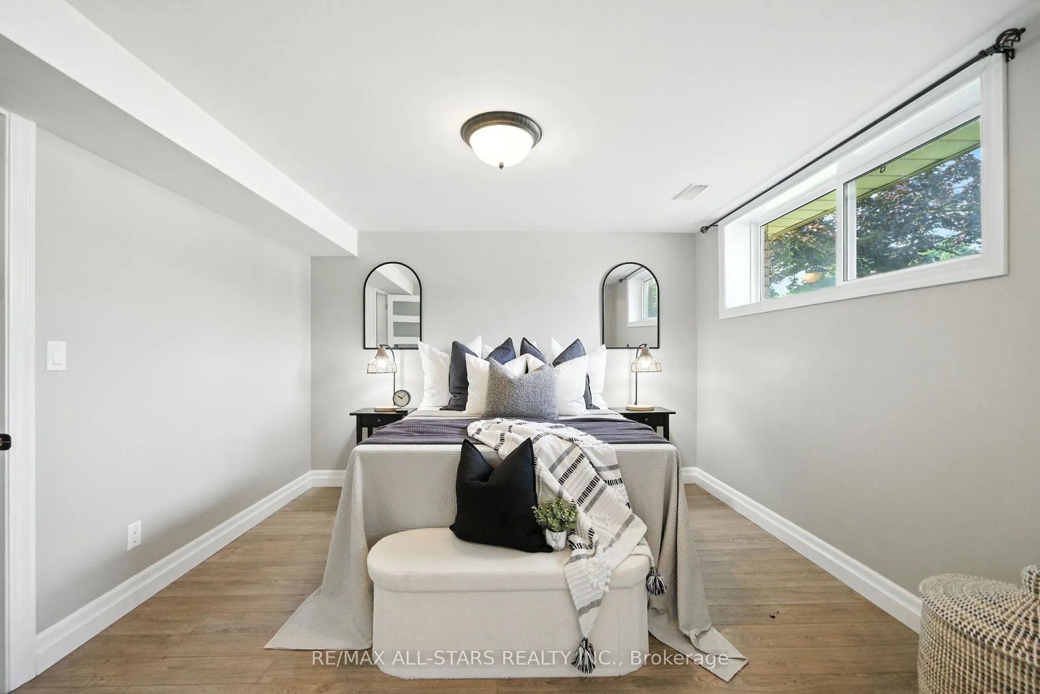 3 Lakeview Drive