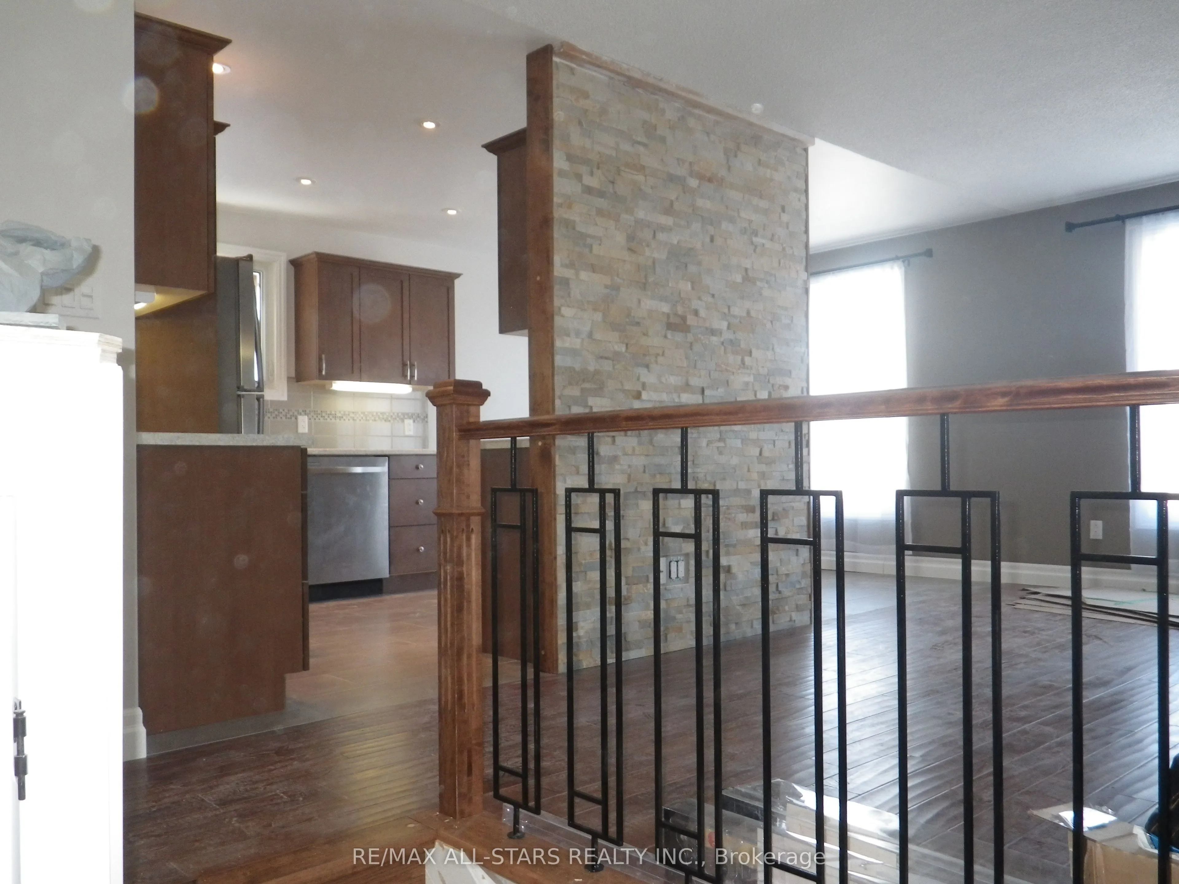 3 Lakeview Drive