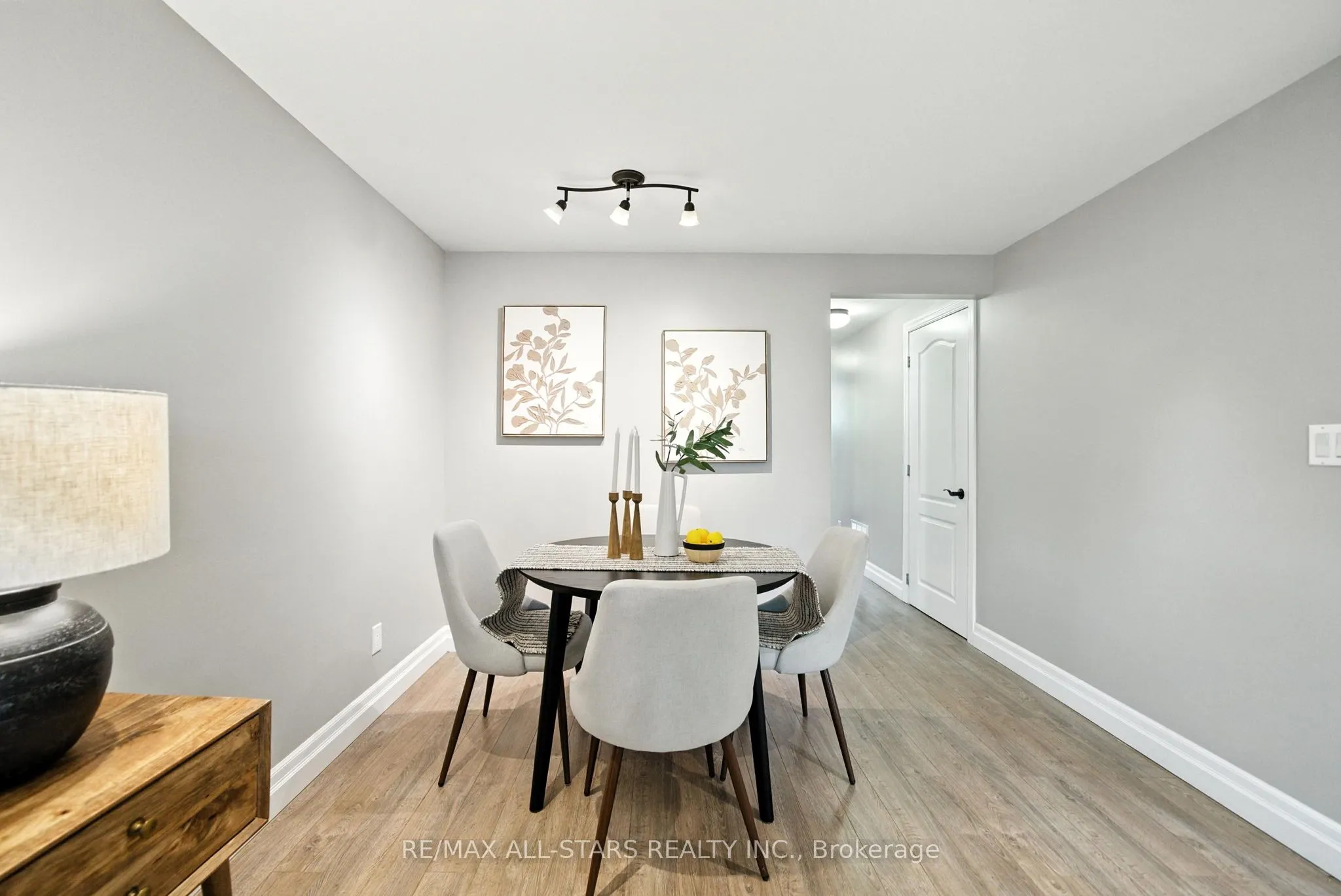 3 Lakeview Drive
