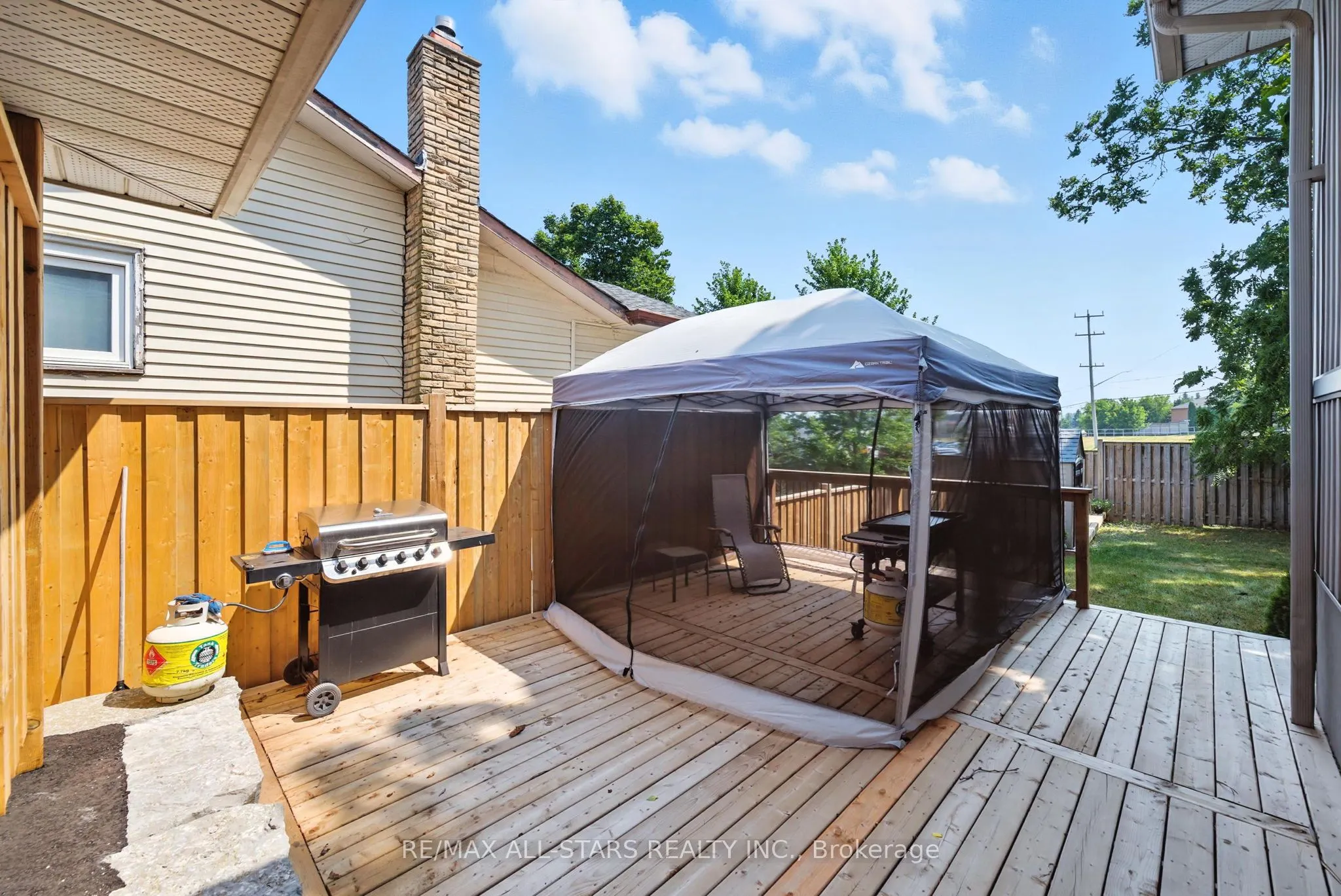 3 Lakeview Drive