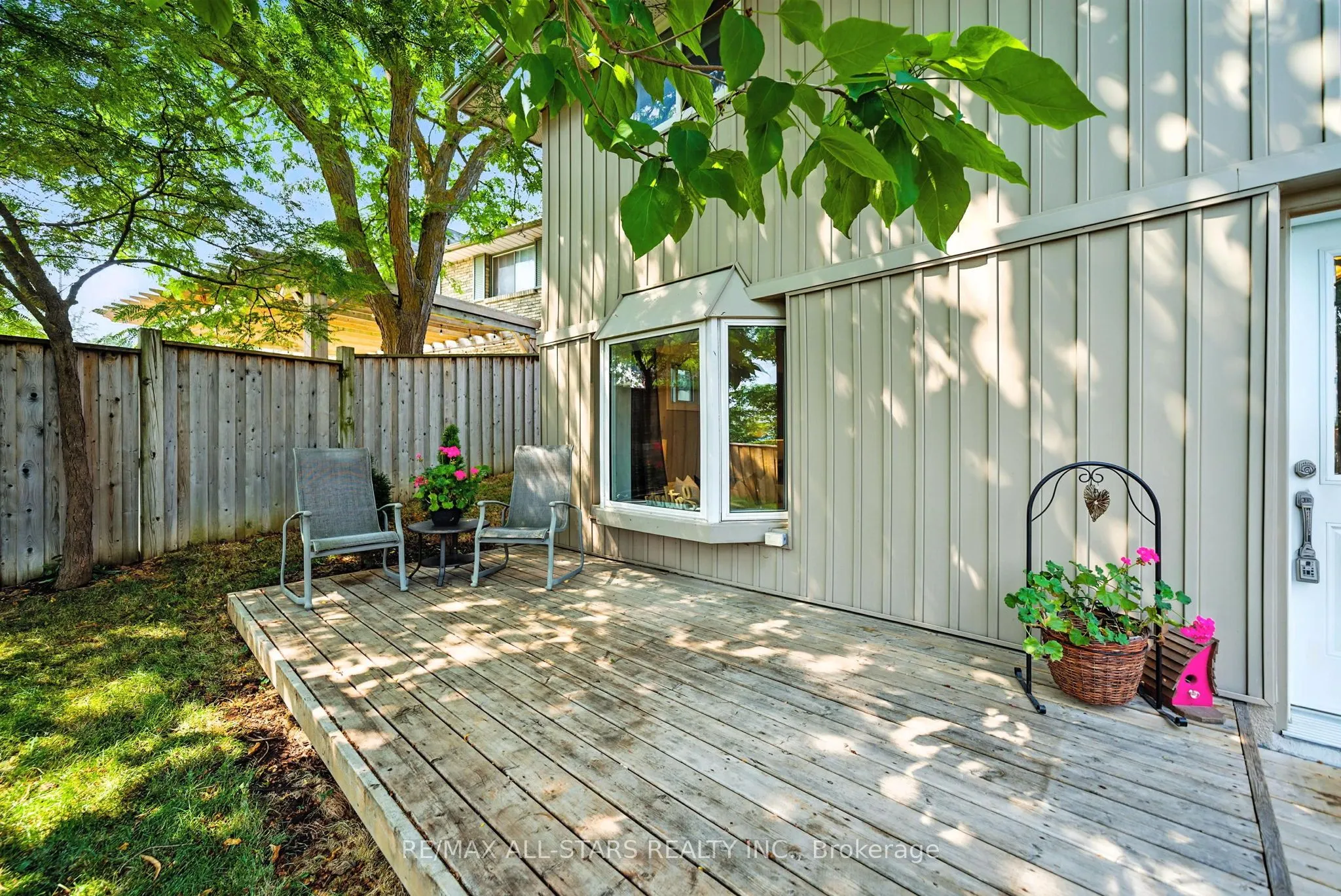 3 Lakeview Drive