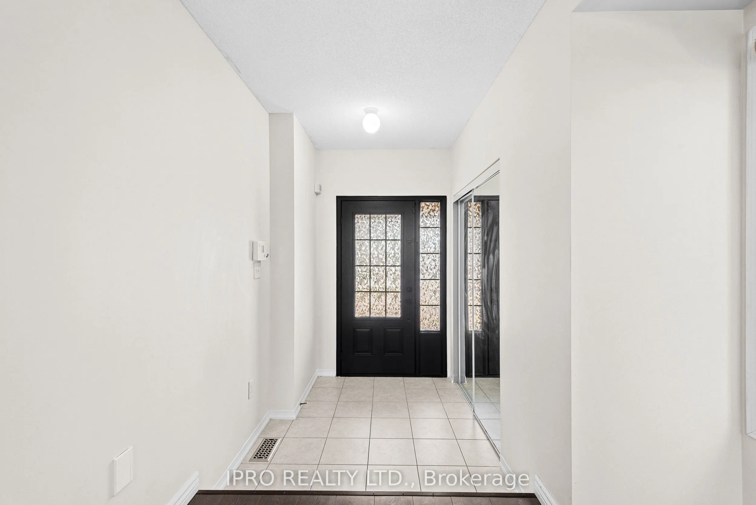 898 Audley Road N