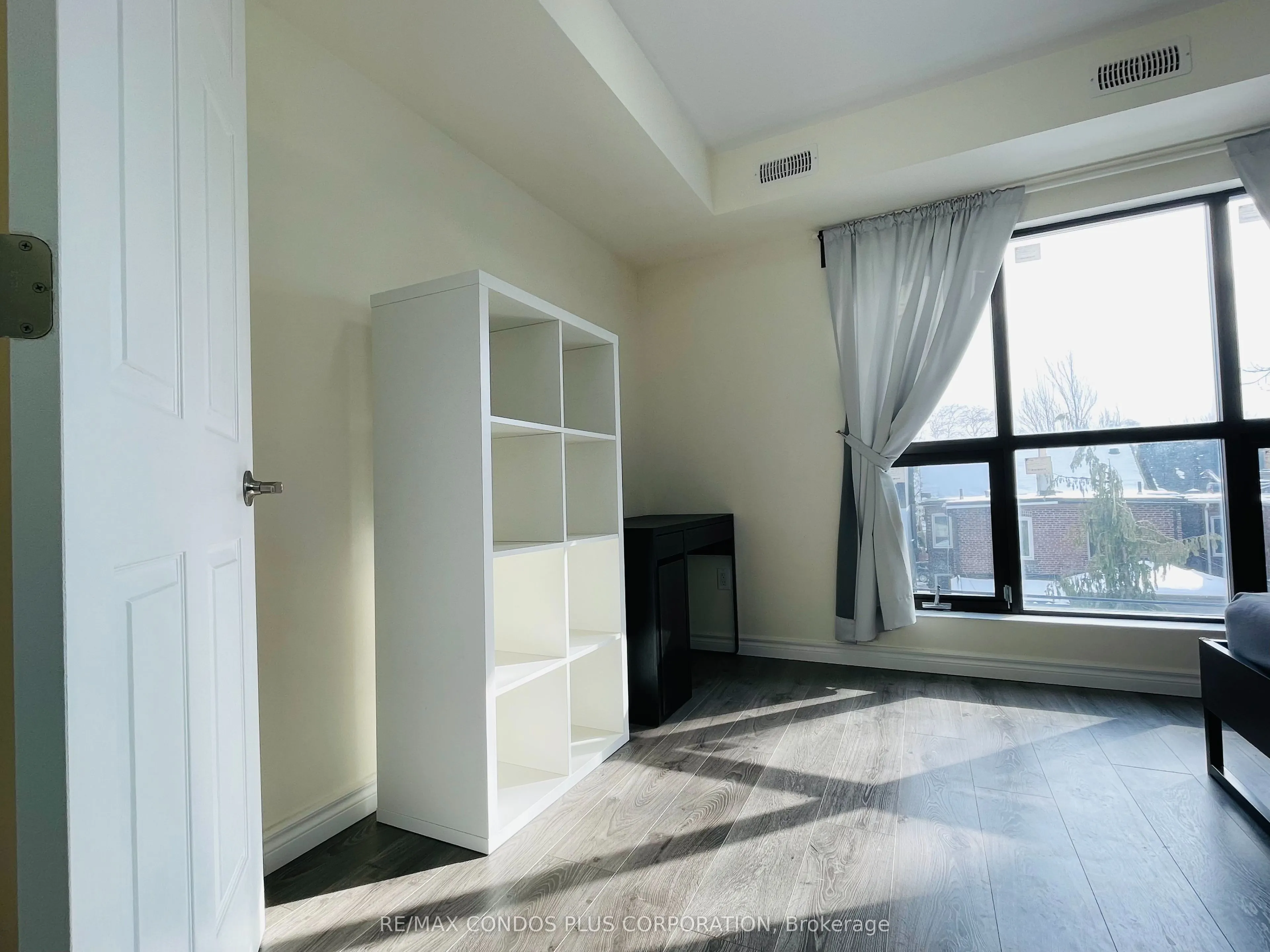 721 Danforth Avenue, #3B
