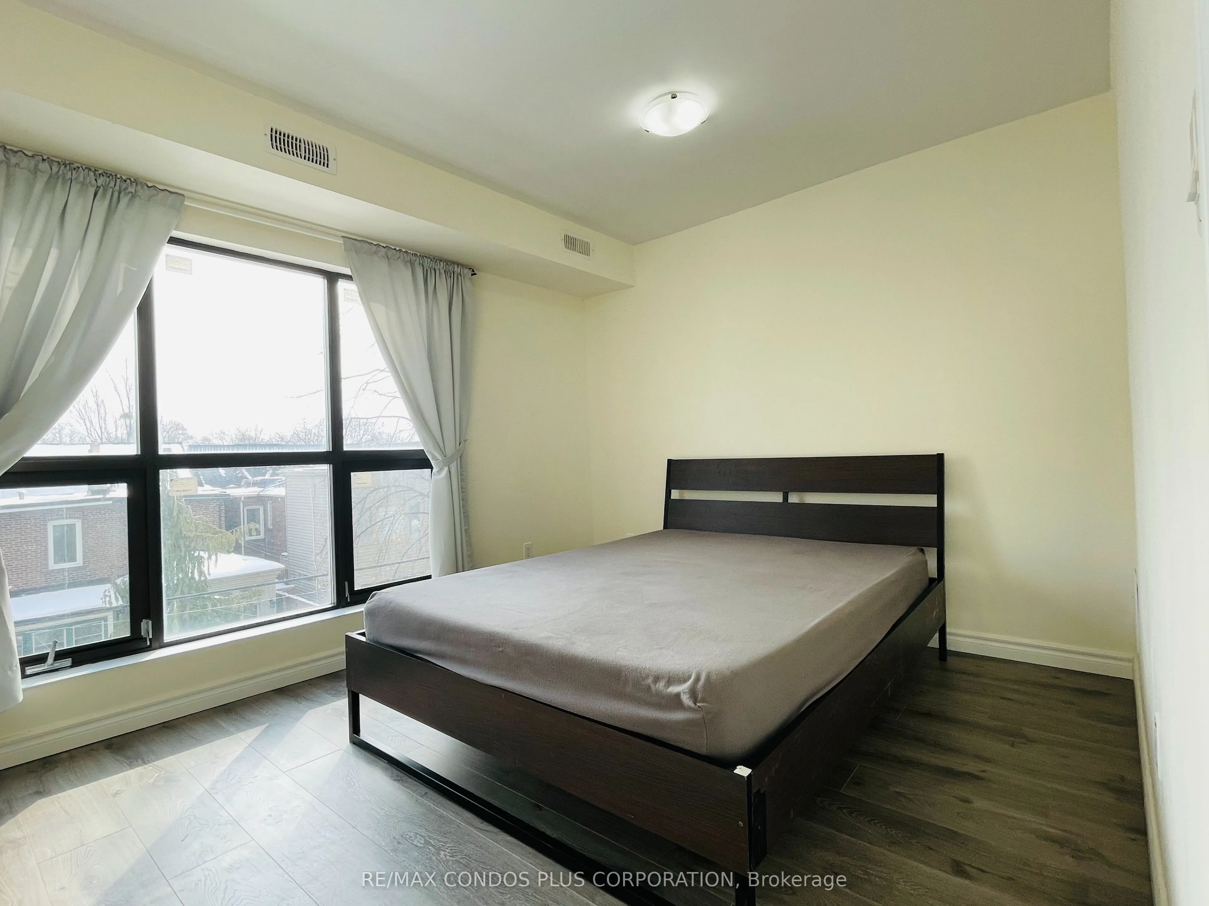 721 Danforth Avenue, #3B