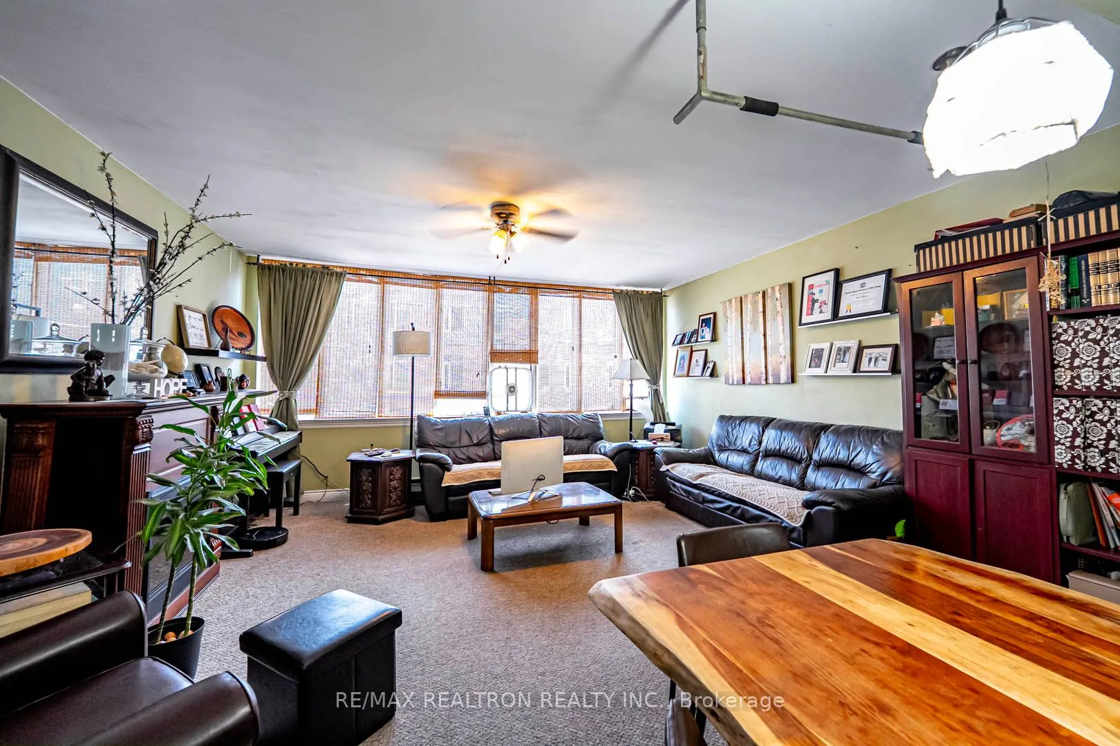 1006 Queen Street E