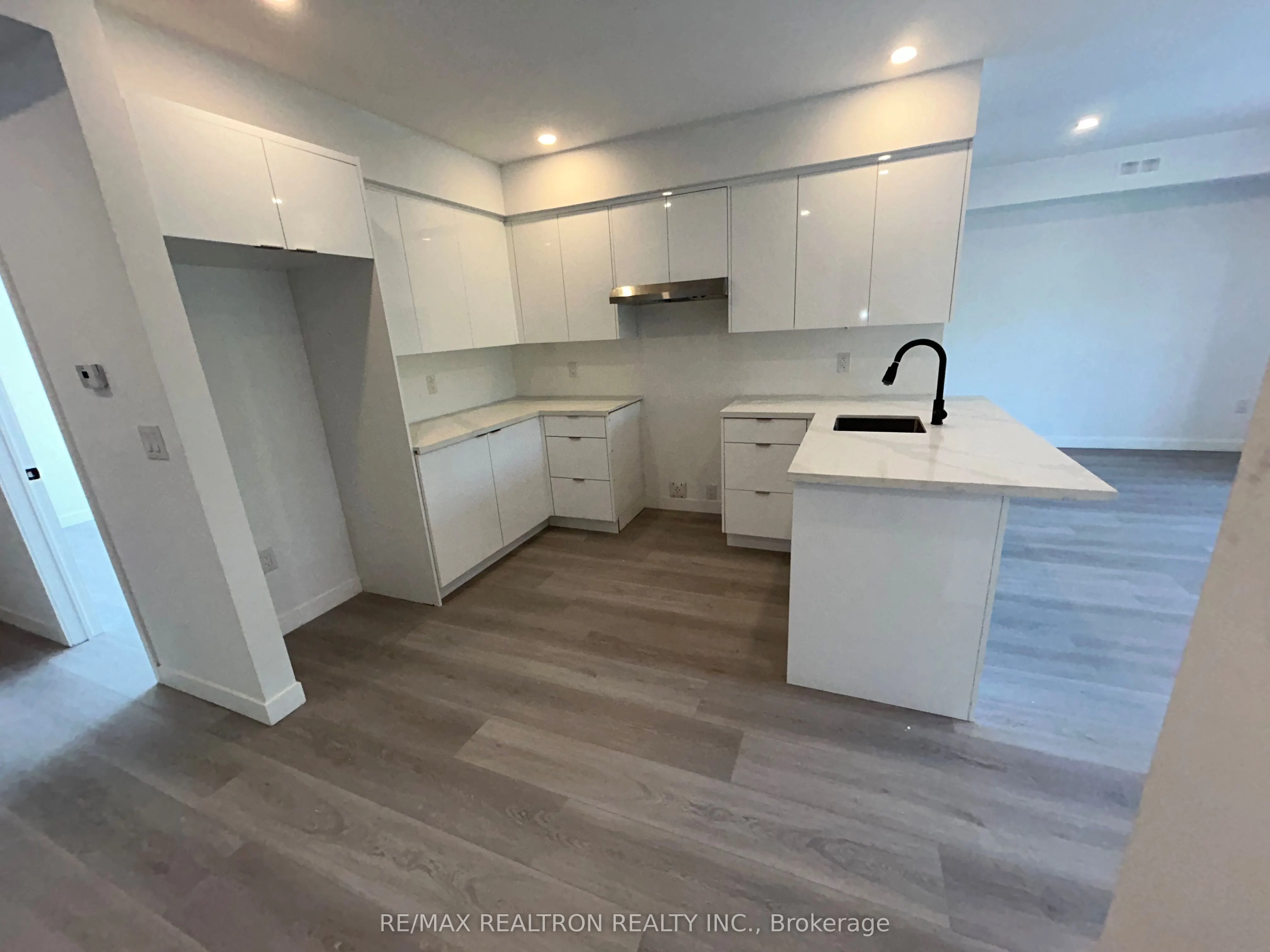 61 Orchard Park Drive, #302