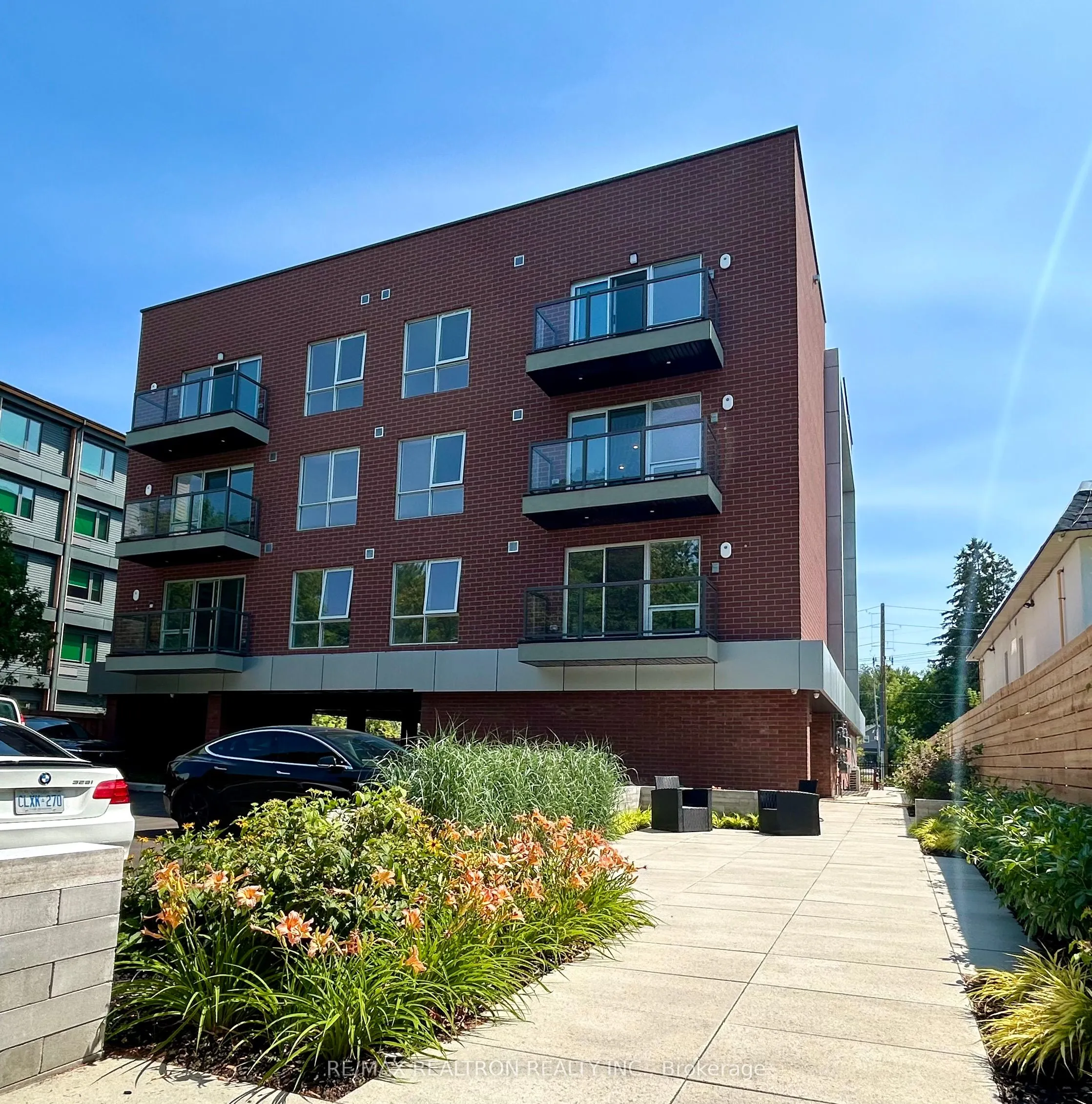 61 Orchard Park Drive, #302
