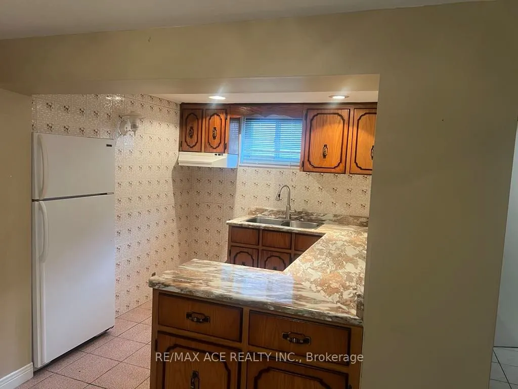 30 Oakridge Drive, #Bsmt