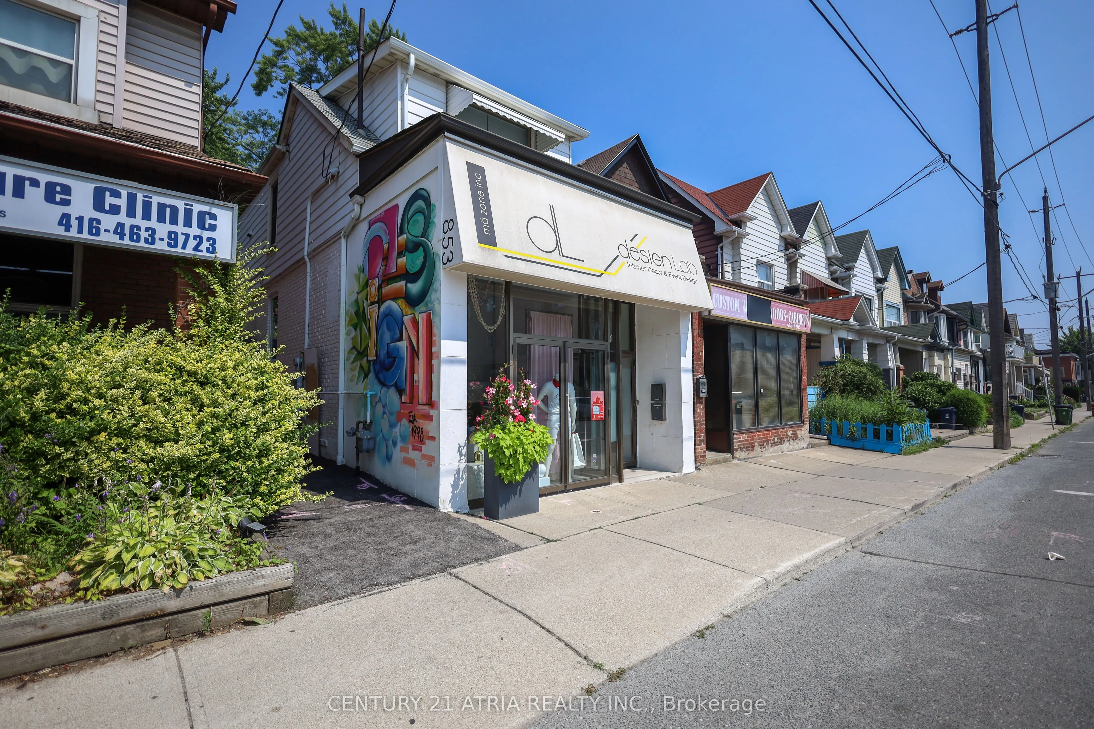 869 Pape Avenue E