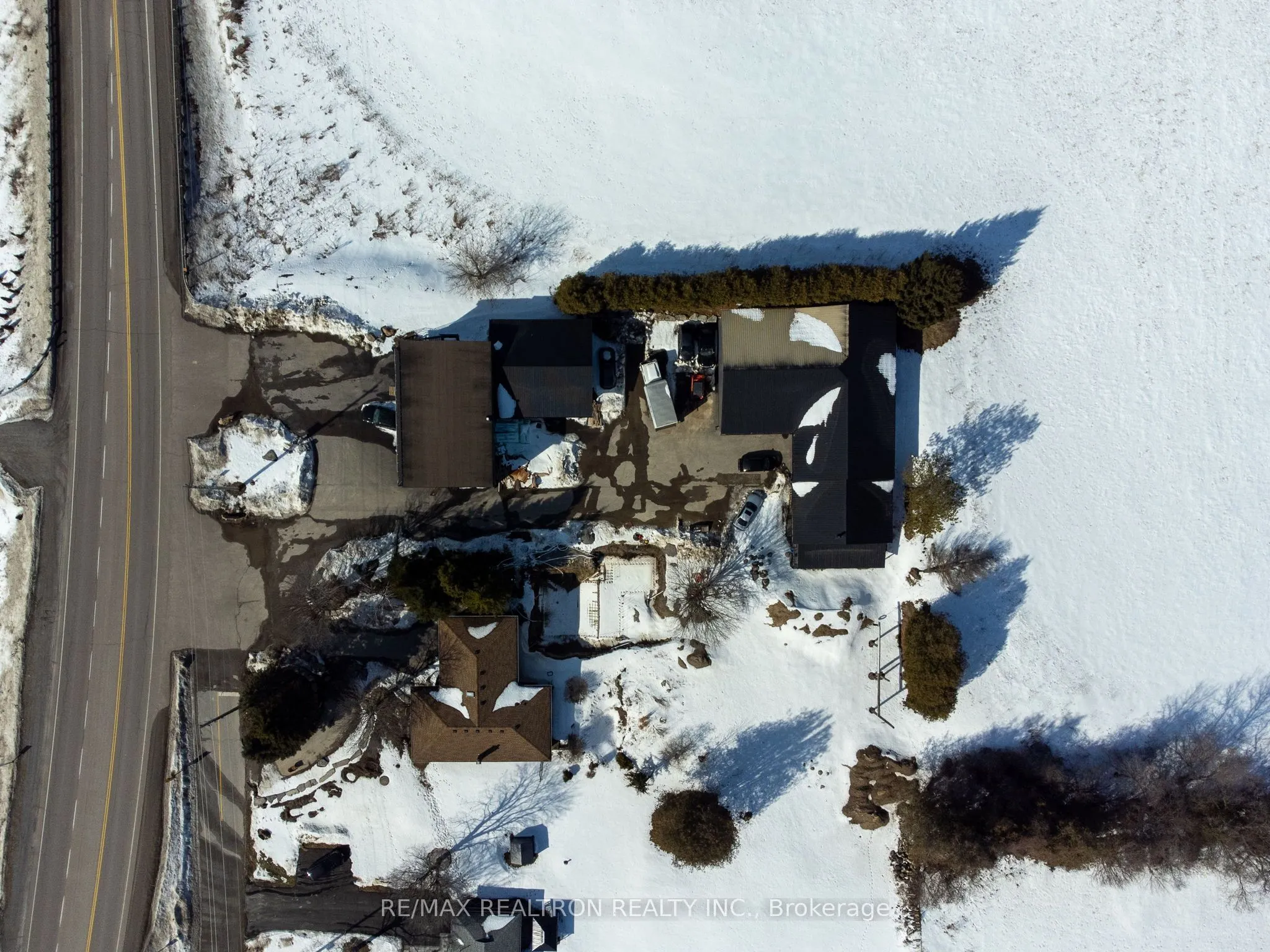 11151 Simcoe Street