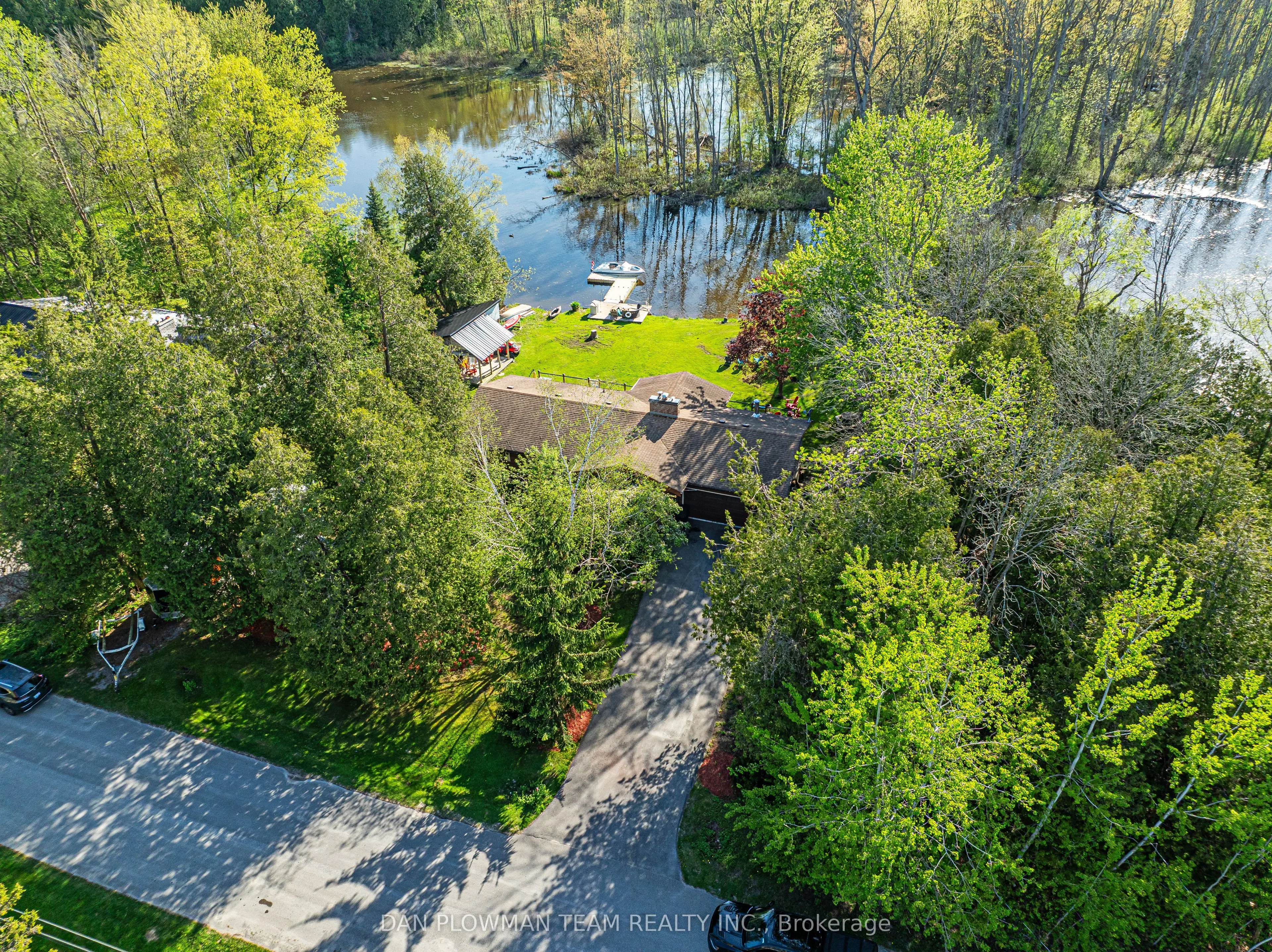 32 Nonquon Drive