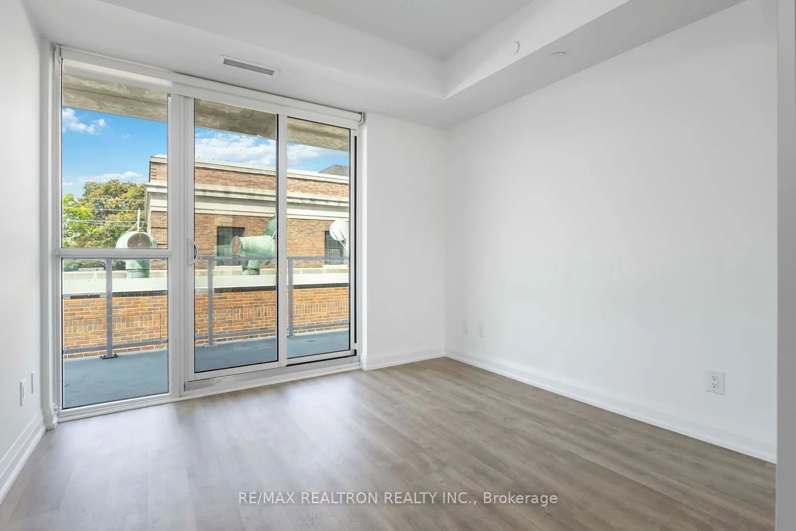 2369 Danforth Avenue SW, #316