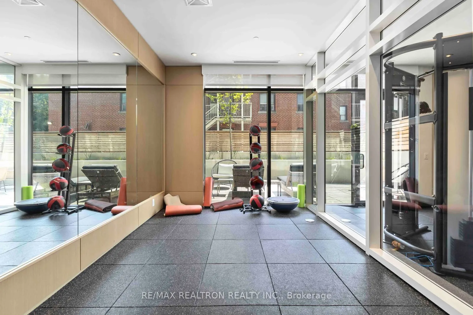 2369 Danforth Avenue SW, #316