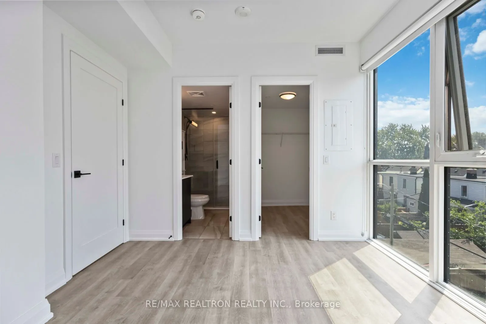 2369 Danforth Avenue SW, #316