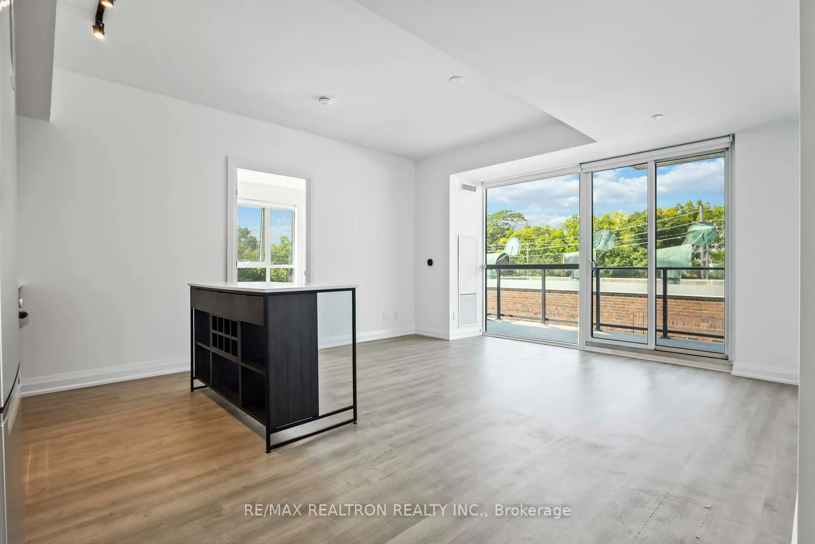 2369 Danforth Avenue SW, #316