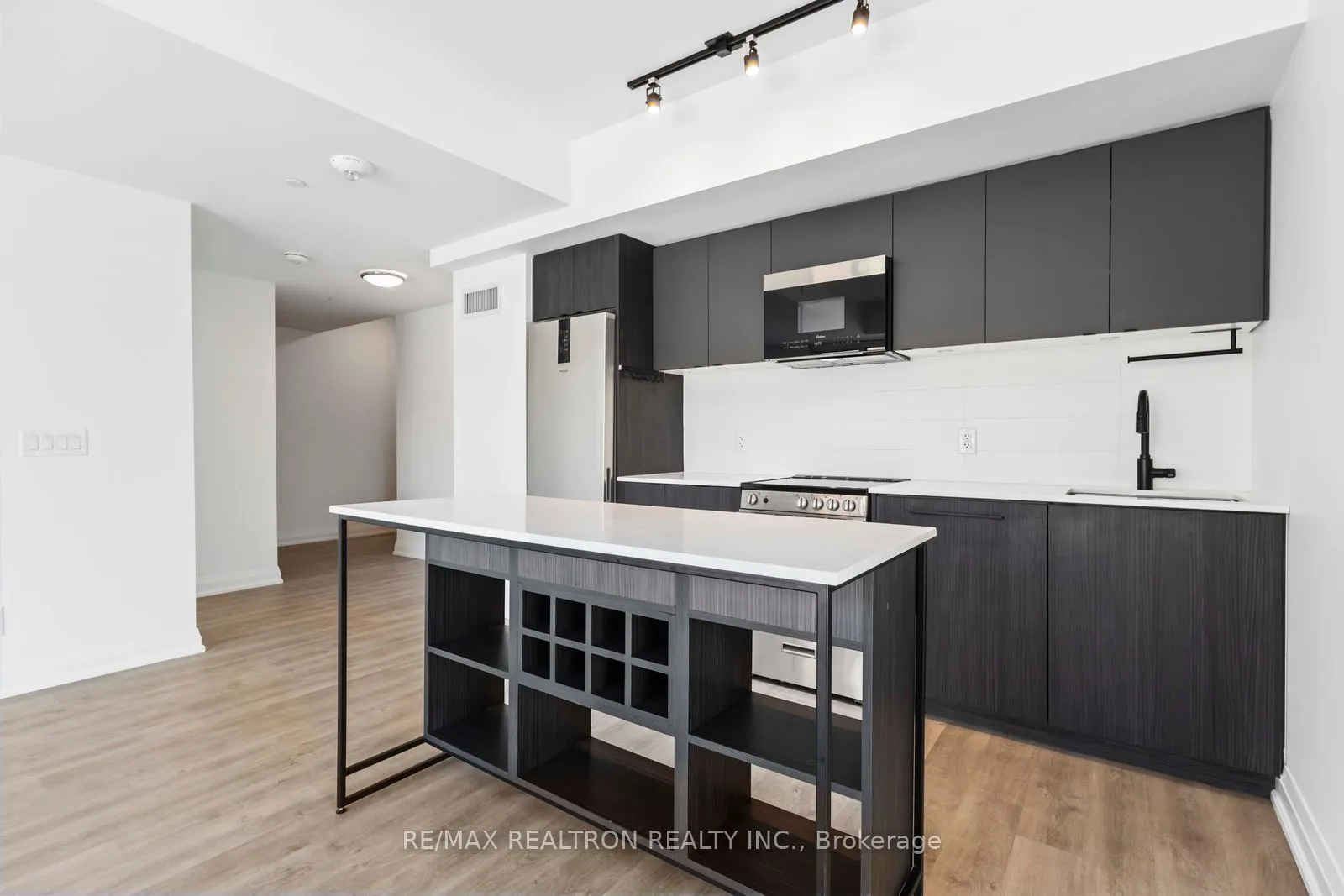 2369 Danforth Avenue SW, #316
