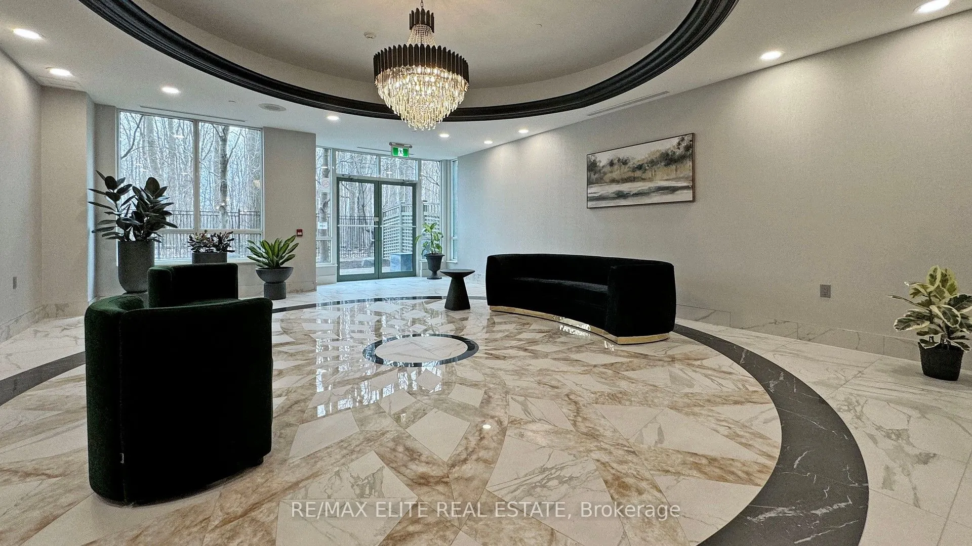 61 Town Centre Court E, #2401