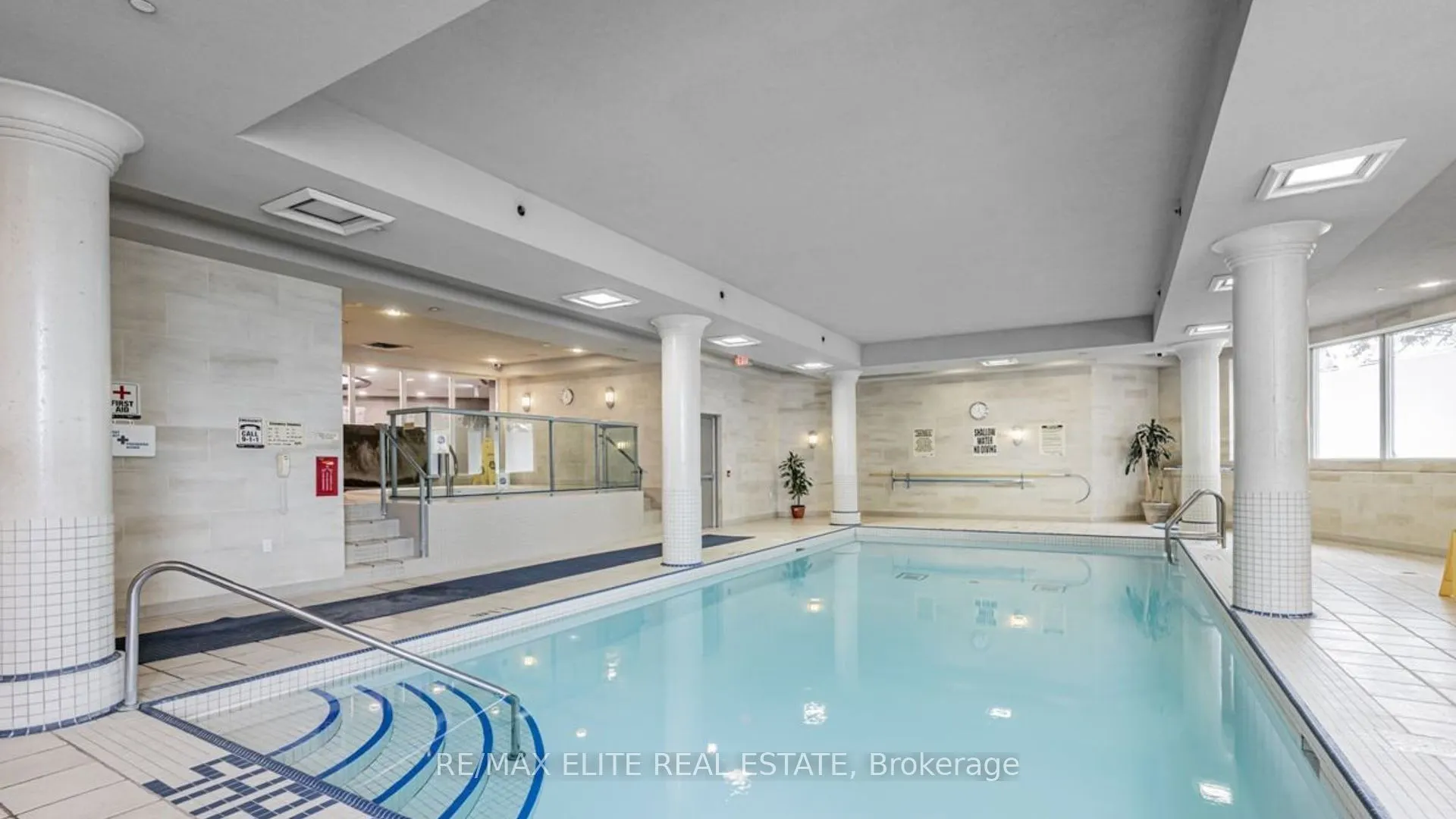61 Town Centre Court E, #2401
