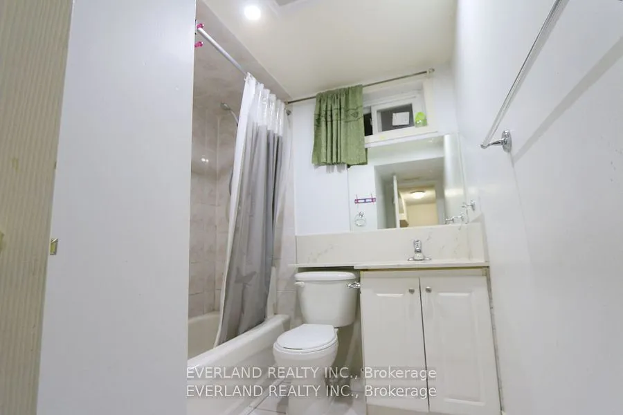 221 Placentia Boulevard, #Basement